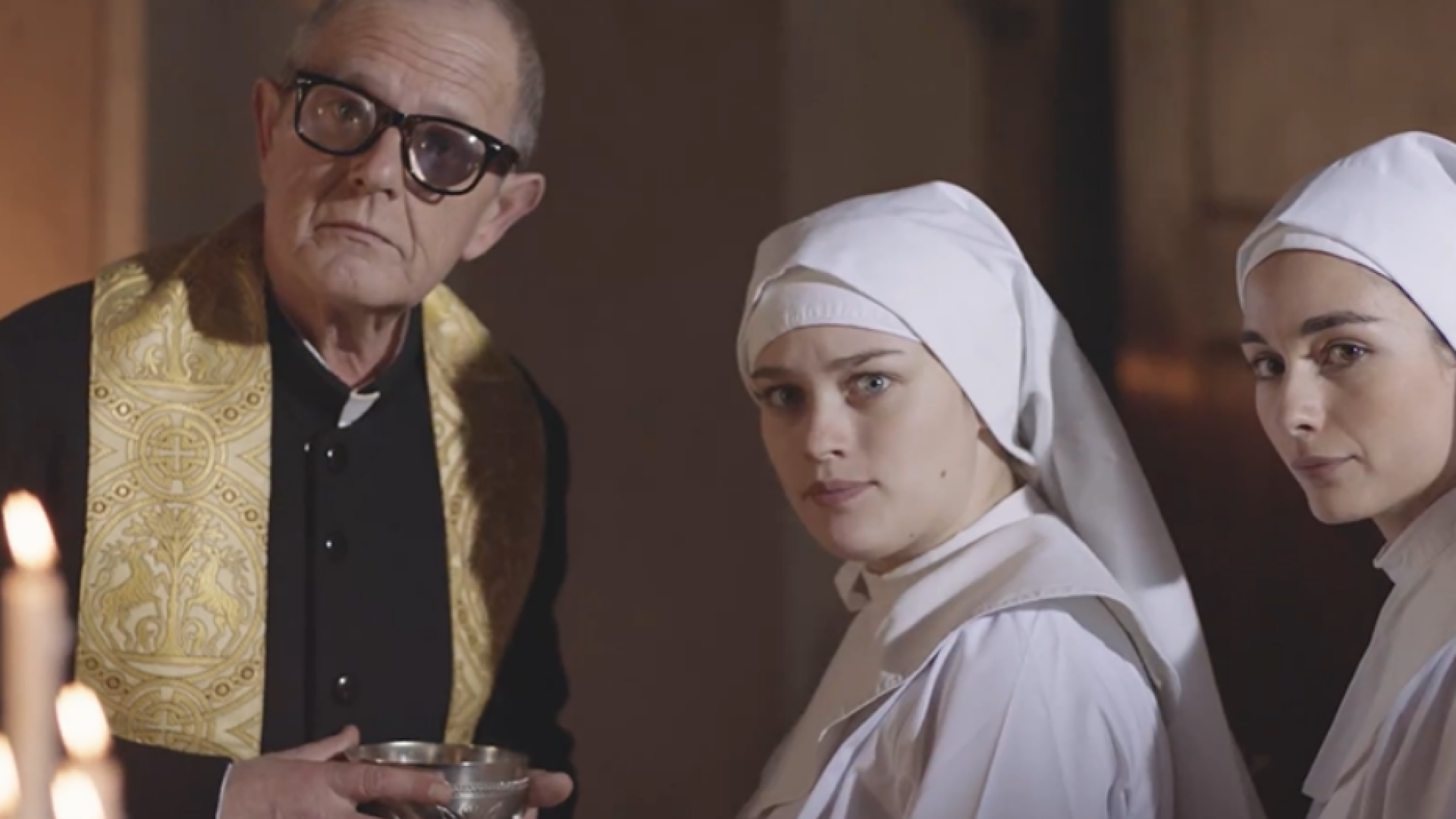Immagine di L'Eucaristia e la patatina. Spot in tripla versione, una blasfema