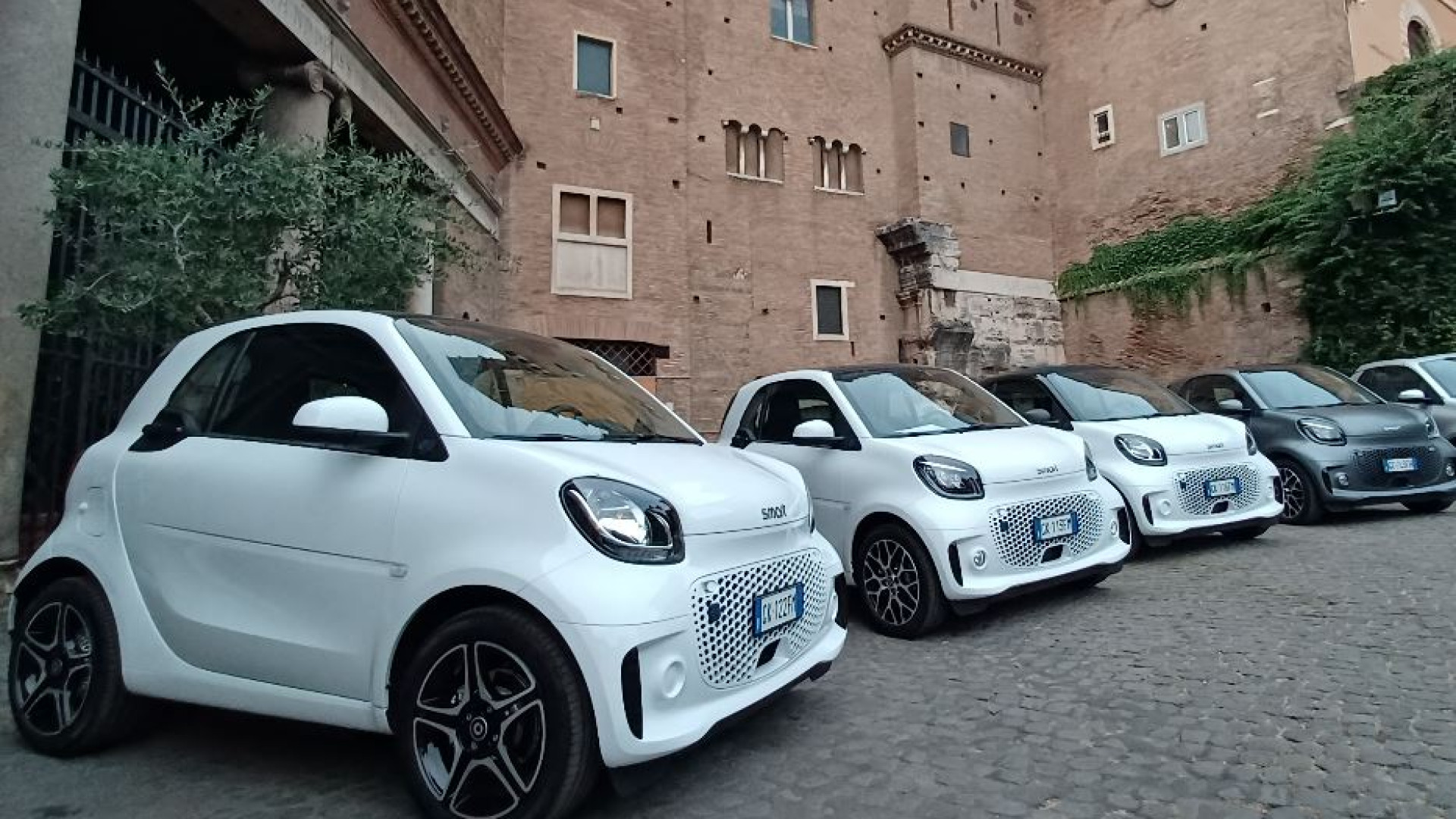 Immagine di Ha appena detto addio, ma tornerà: c'è un piano per la nuova Smart Fortwo