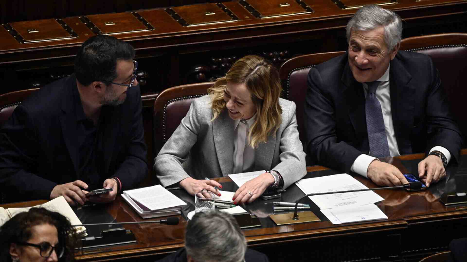 Immagine di Sondaggi, cresce il centrodestra. Calano Pd e M5s