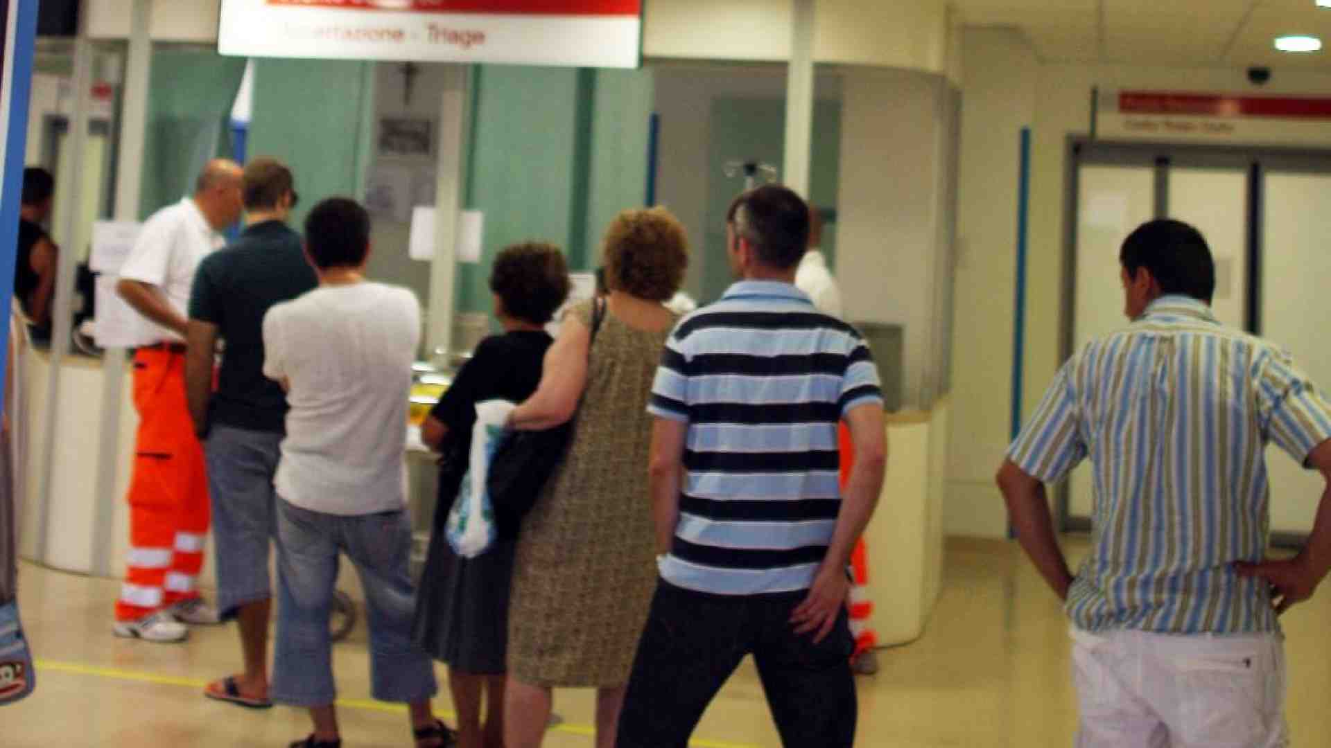 Immagine di Due milioni di italiani rinunciano alle cure mediche per motivi economici