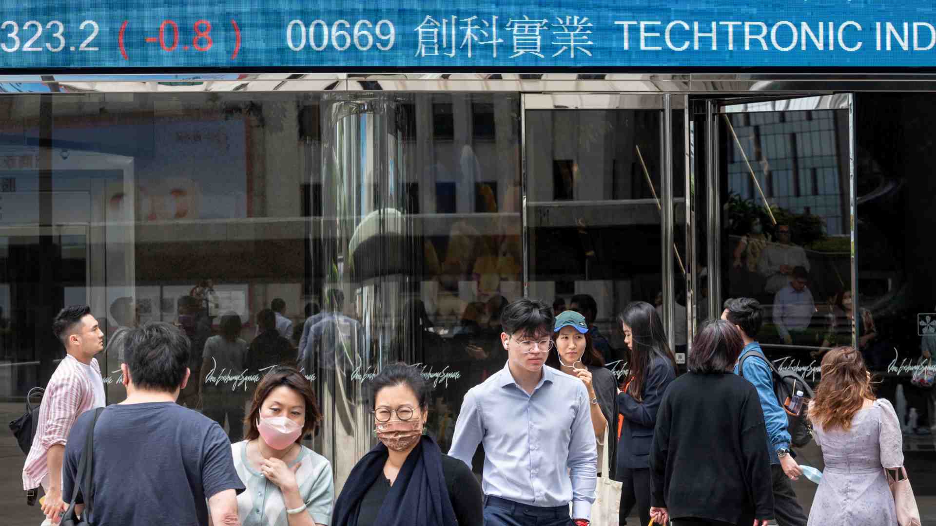 Immagine di Fitch: «Outlook negativo per la Cina». La replica: «Deplorevole»