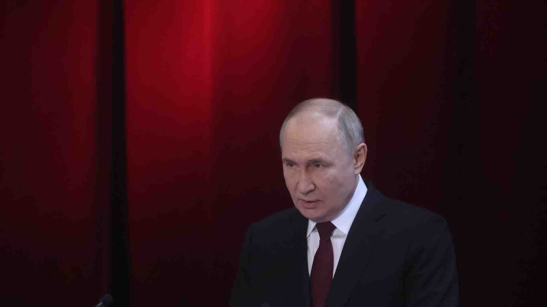Immagine di Putin vuole invertire il crollo demografico per competere con i giganti, ma è solo un sogno