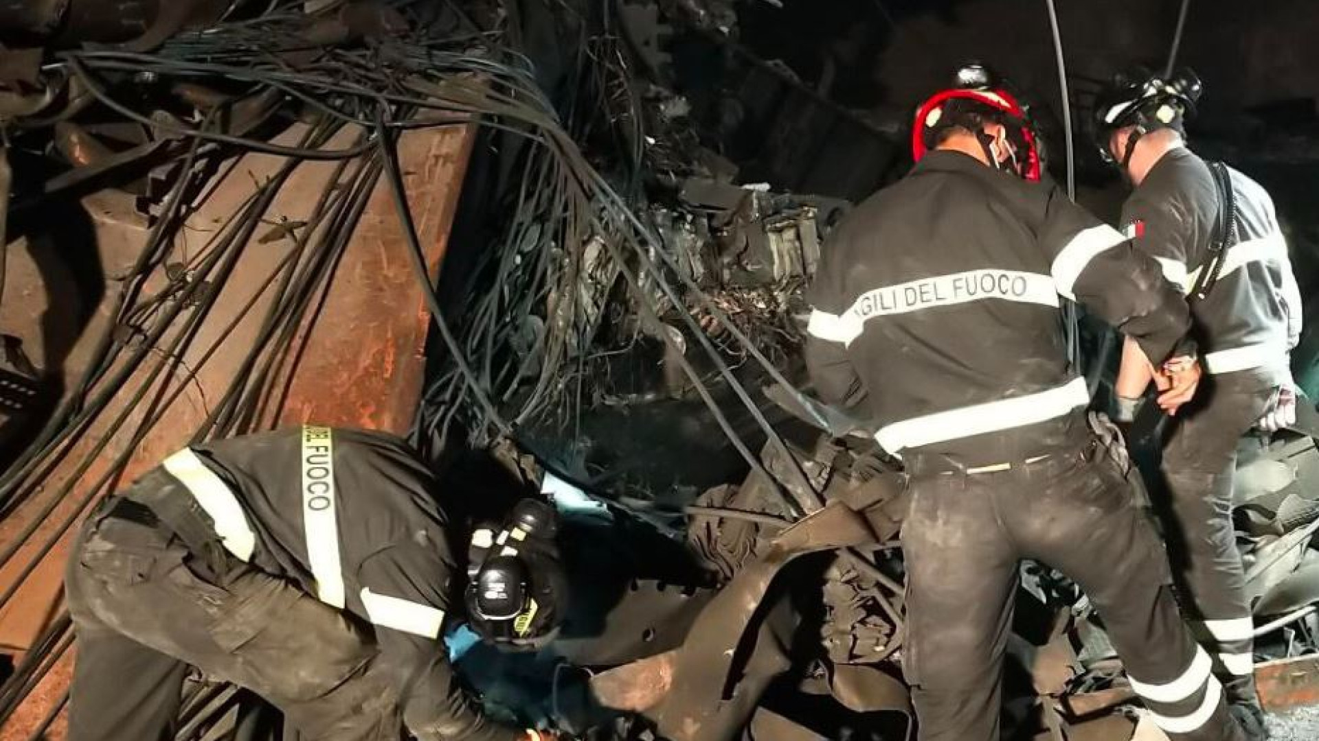 Immagine di La centrale era a rischio? Per chi lavoravano gli operai?