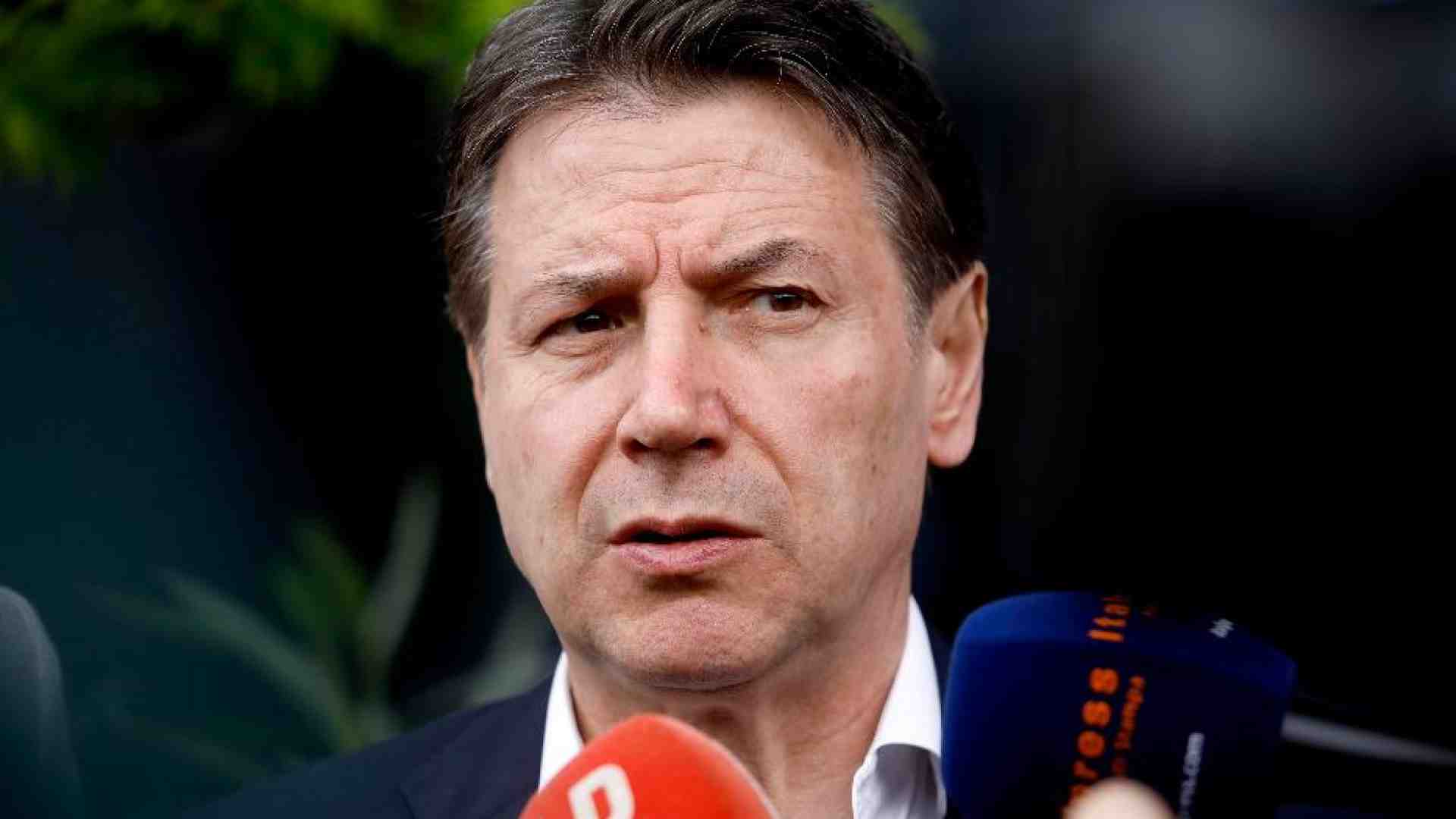 Immagine di Conte: il M5s esce dalla giunta regionale pugliese e dalla maggioranza