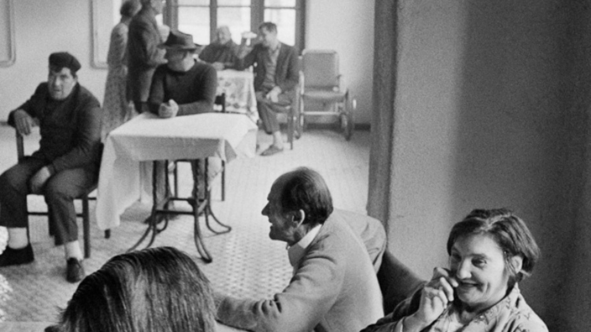 Immagine di Non più reclusi. «Ciao Castro Ti voglio bene»