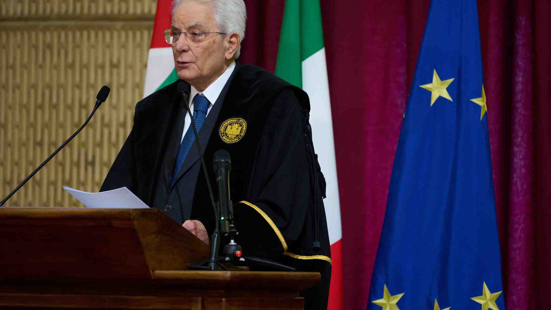 Immagine di Mattarella contro i boicottaggi: "Recidere i collegamenti tra Università non aiuta la pace"