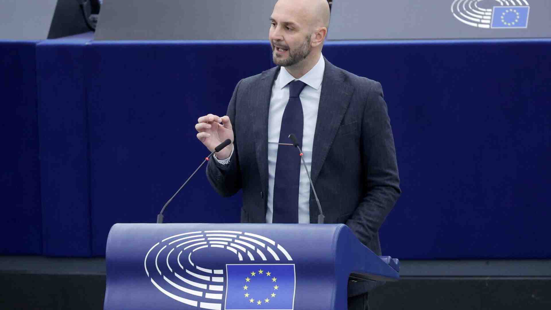 Immagine di Procaccini (FdI): “Il no della Lega al patto migrazioni? E’ campagna elettorale”