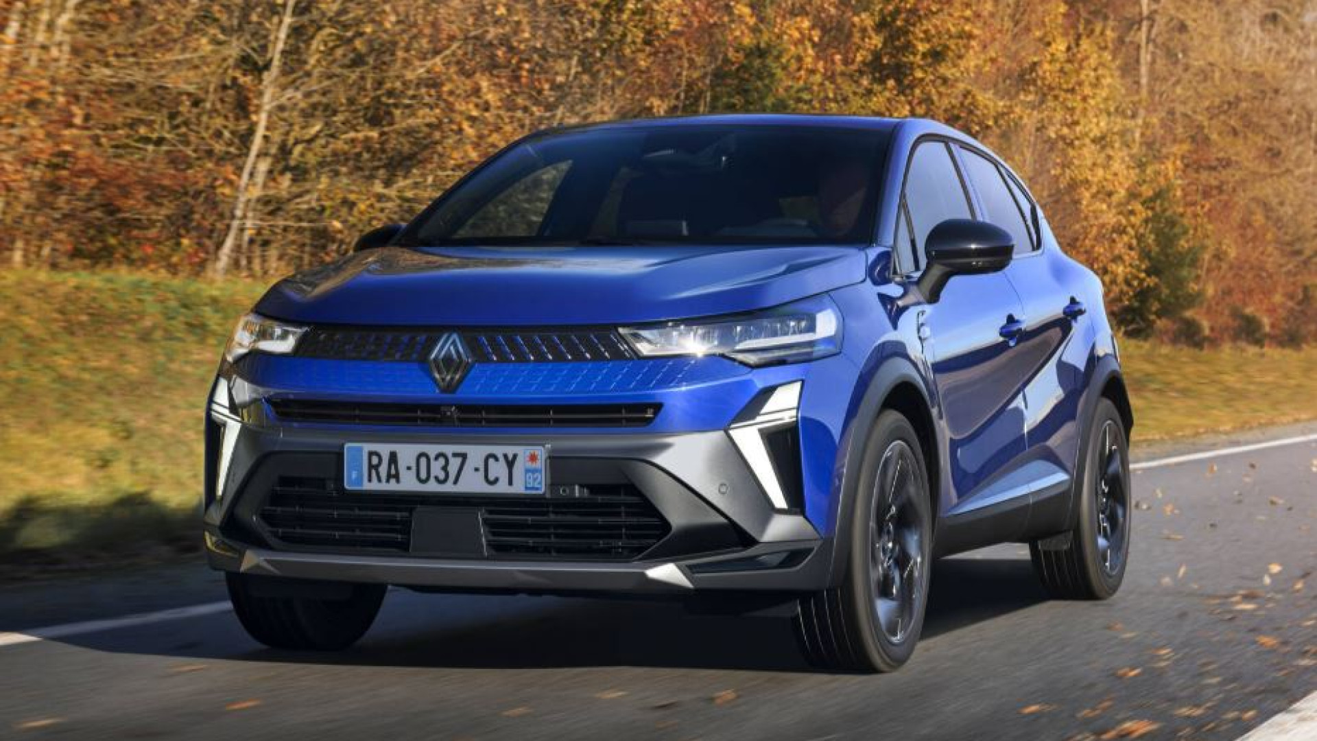 Immagine di La Renault Captur si rifà il trucco e cambia così