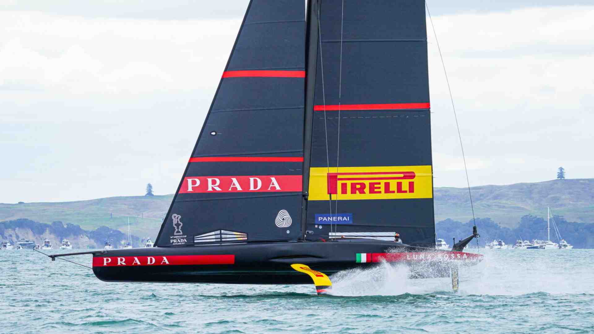 Immagine di Venticinque anni di Luna Rossa