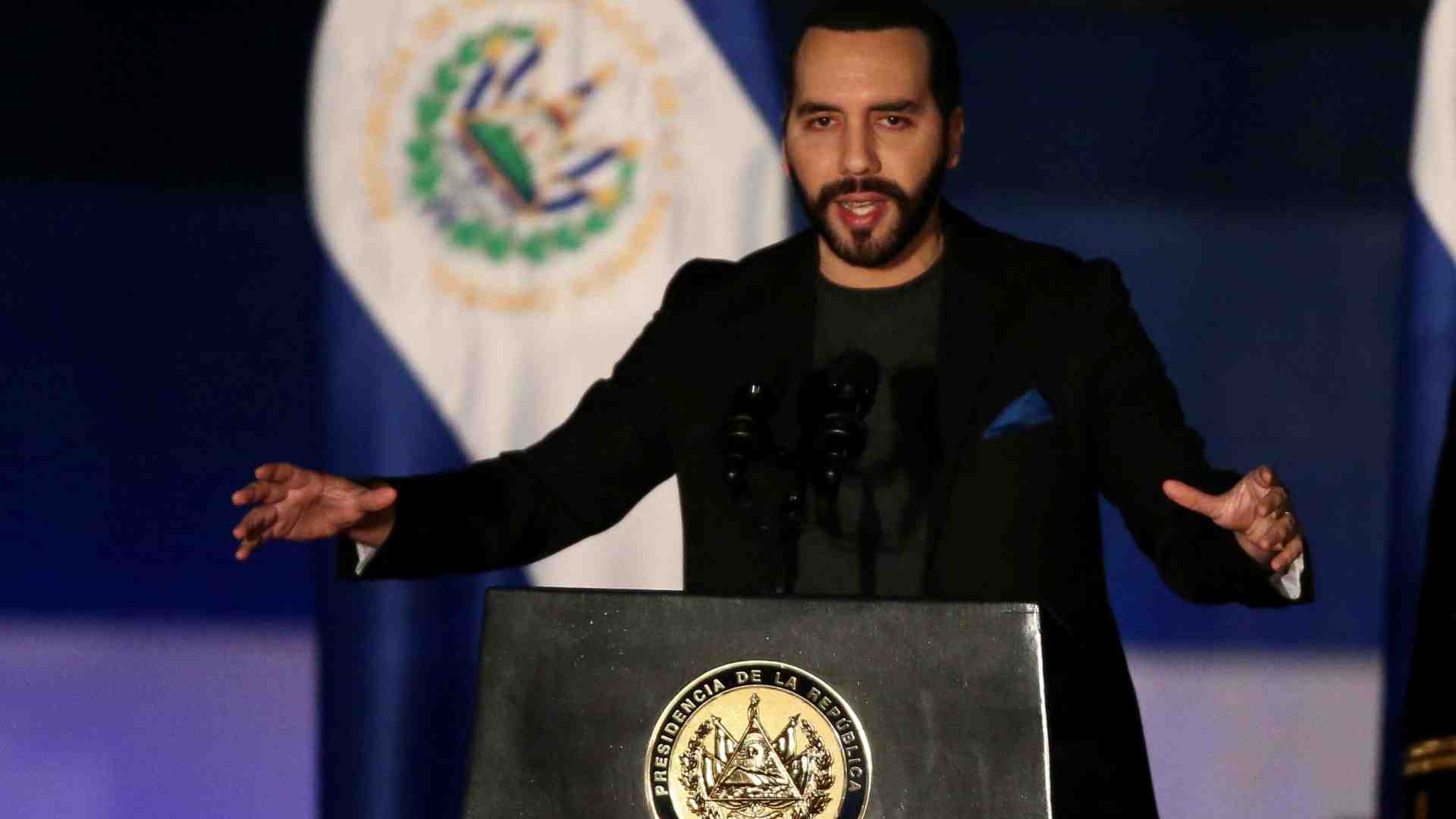 Immagine di Bitcoin e metodo Bukele non fanno svoltare l'economia di El Salvador