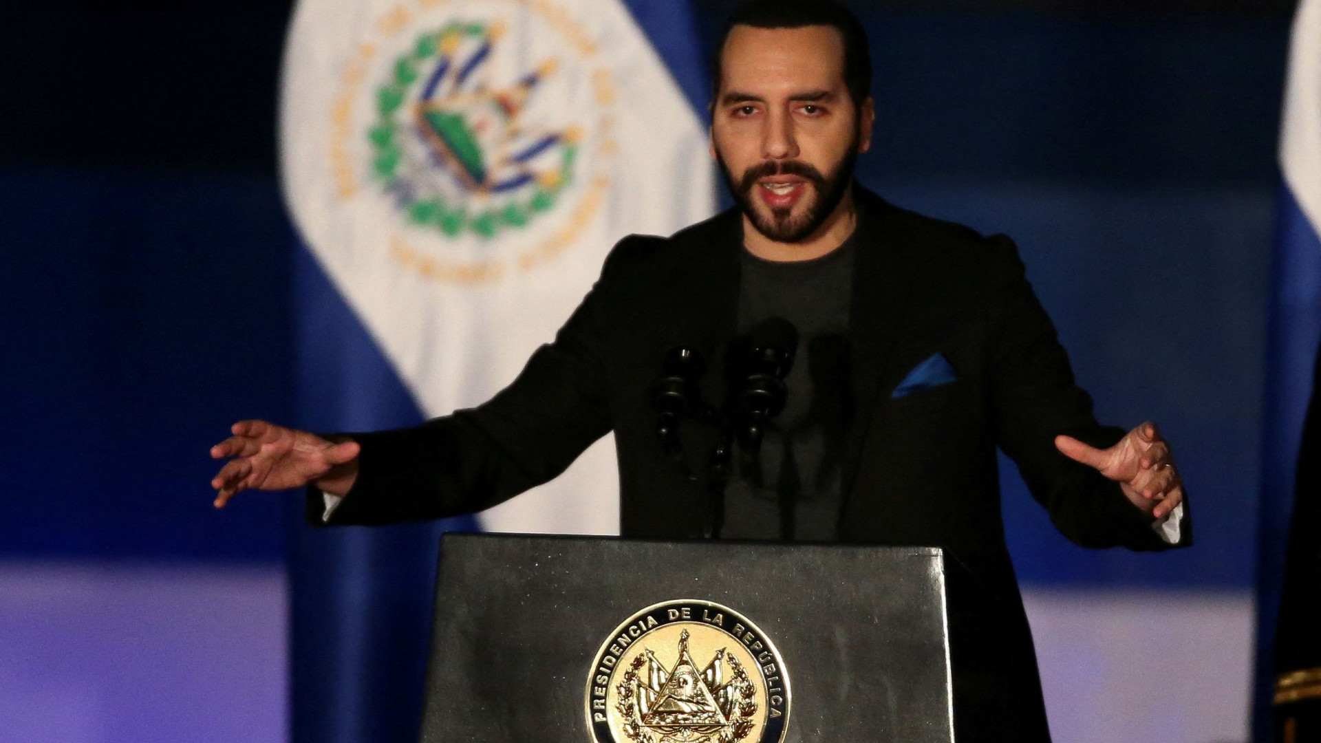 Immagine di Bitcoin e metodo Bukele non fanno svoltare l'economia di El Salvador