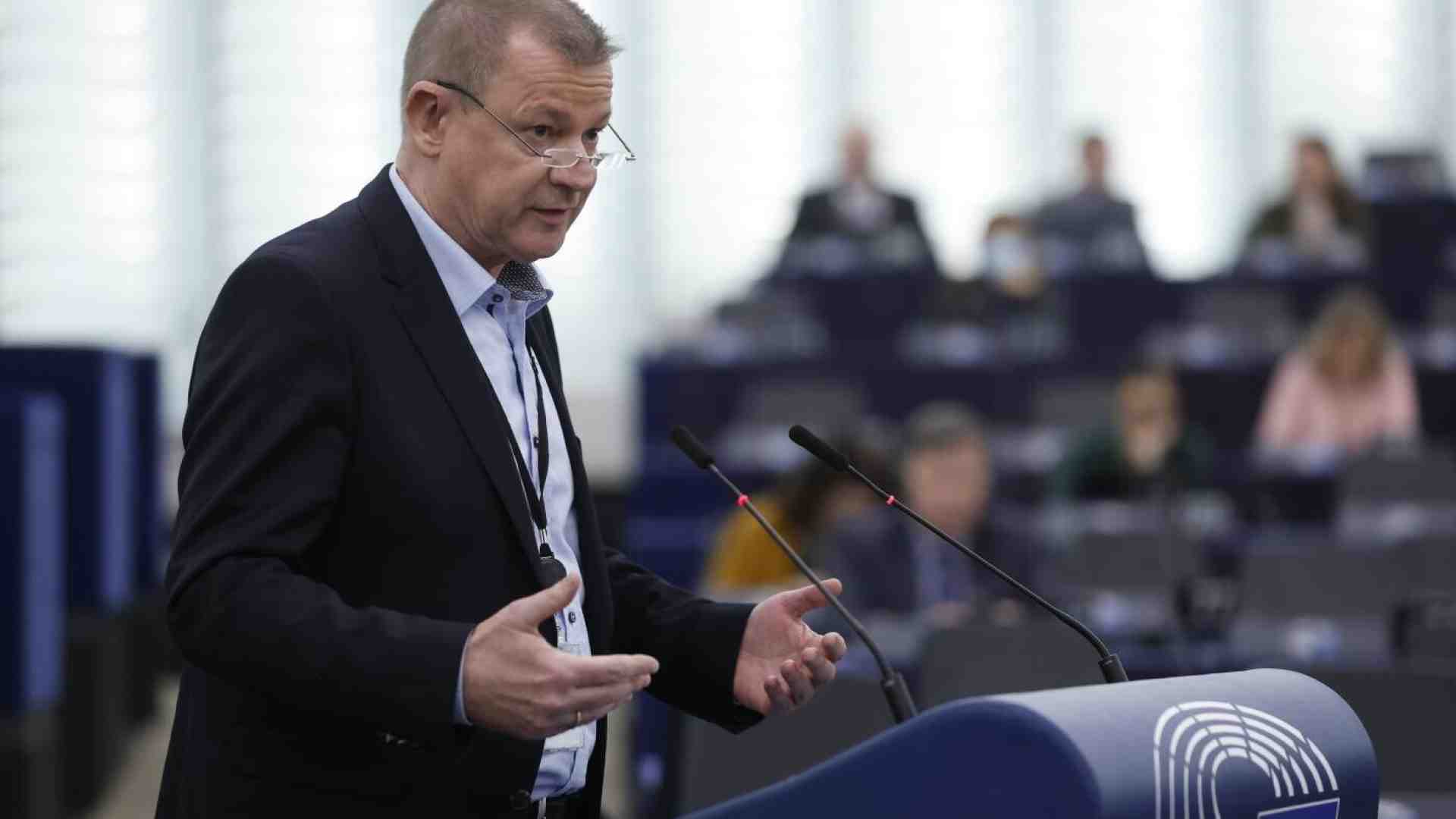 Immagine di PieperGate: Markus Pieper rinuncia per salvare Ursula. I problemi per von der Leyen restano
