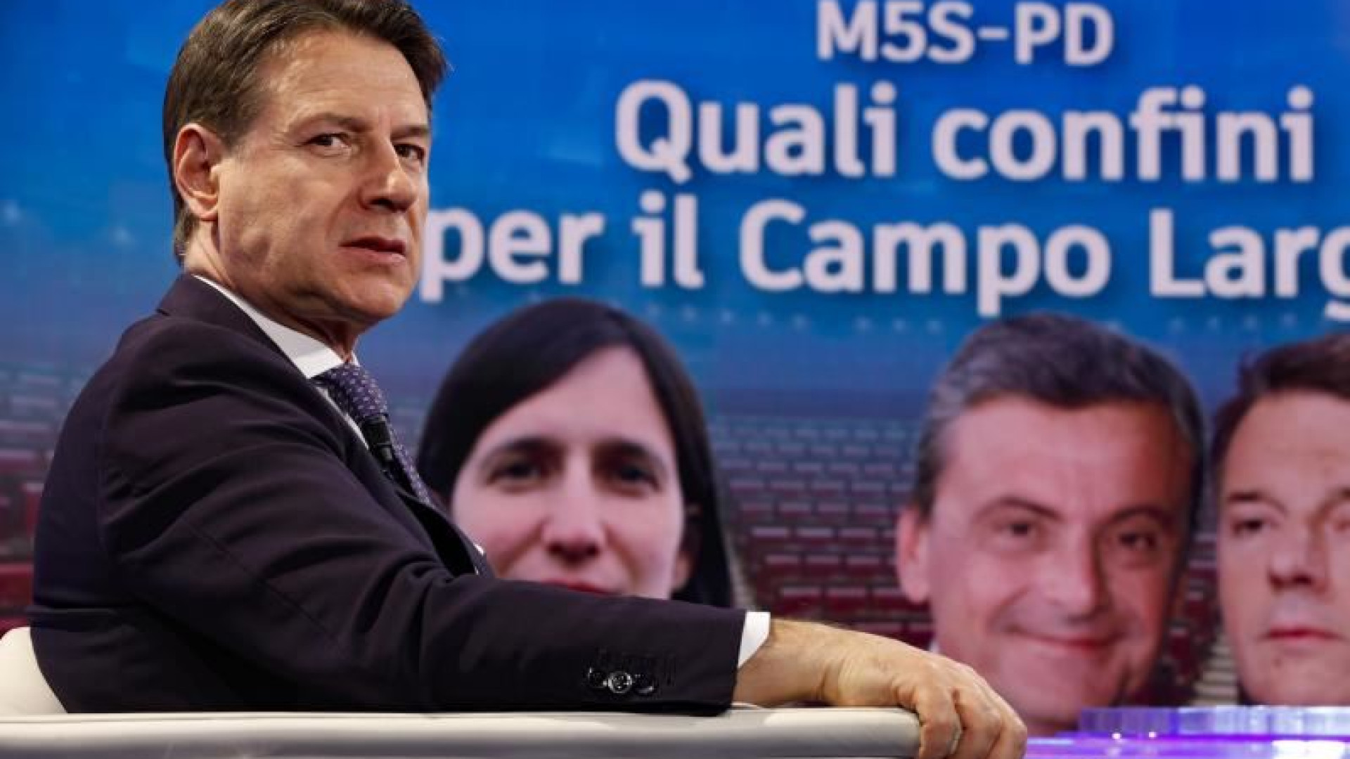 Immagine di Conte: «Ue, no alla transizione militare». E lancia Biggeri (Banca Etica)