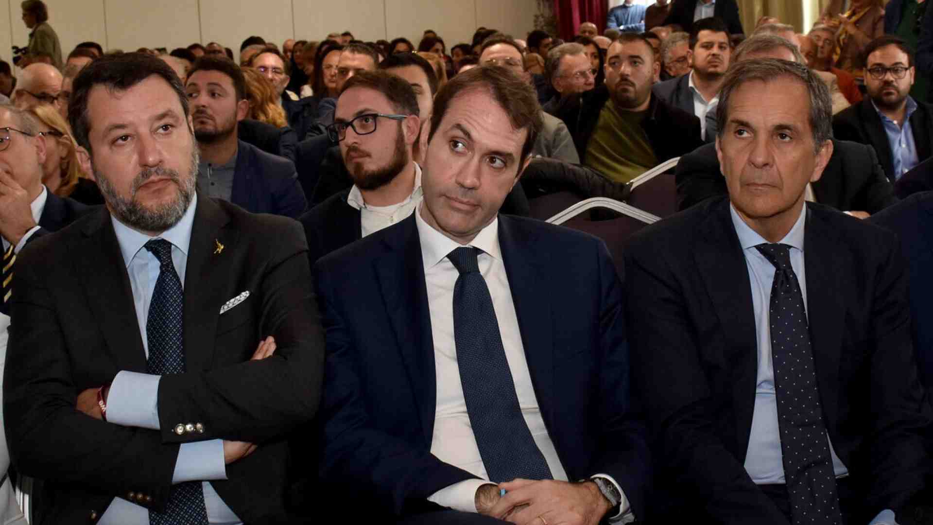 Immagine di Il fondatore della Lega in Sicilia: “Per i voti Salvini ha fatto di tutto. Ora mi vergogno a parlare di mafia”