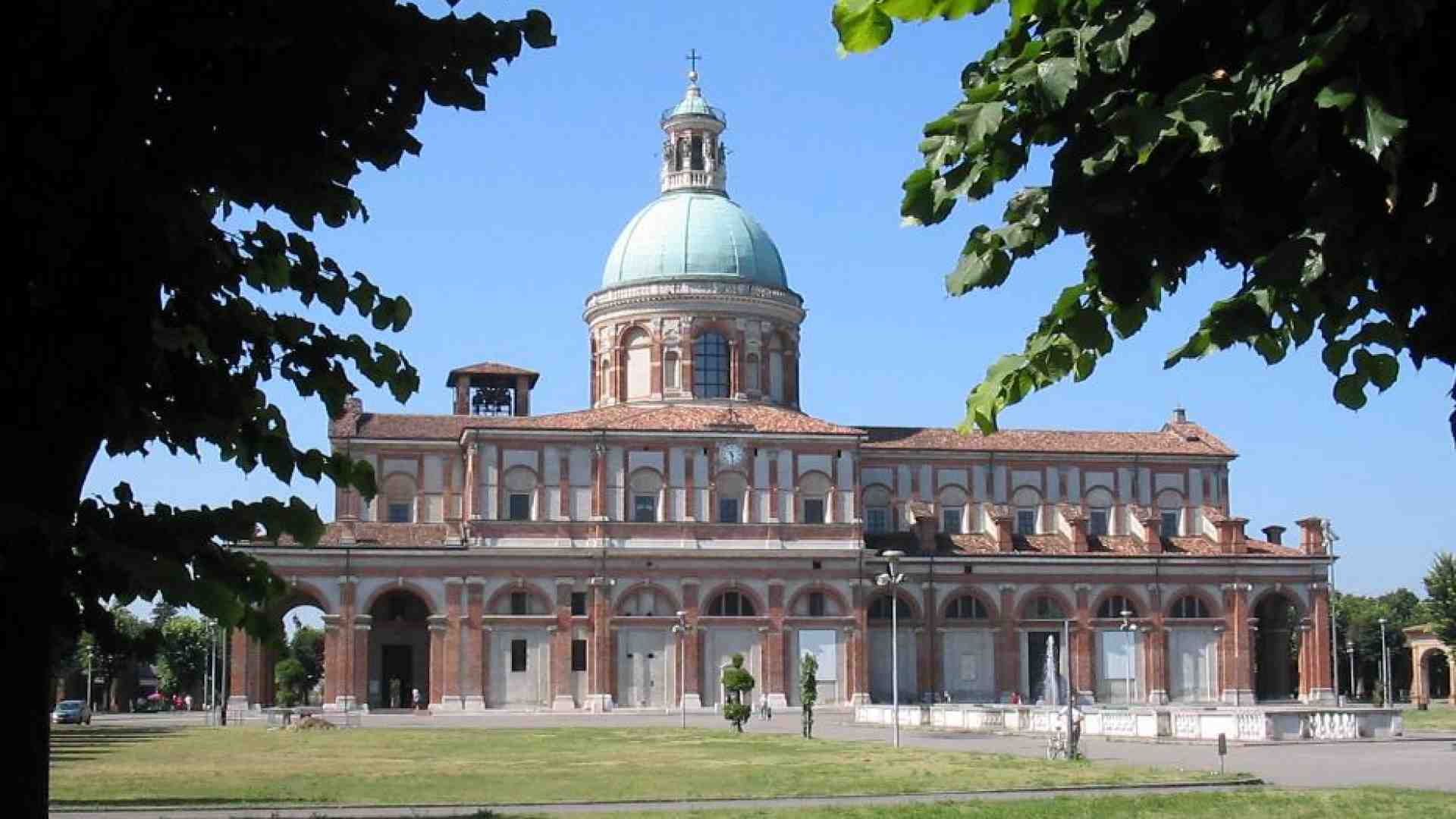 Immagine di Caravaggio, il maxi-polo della logistica minaccia il santuario: «Fermatevi»