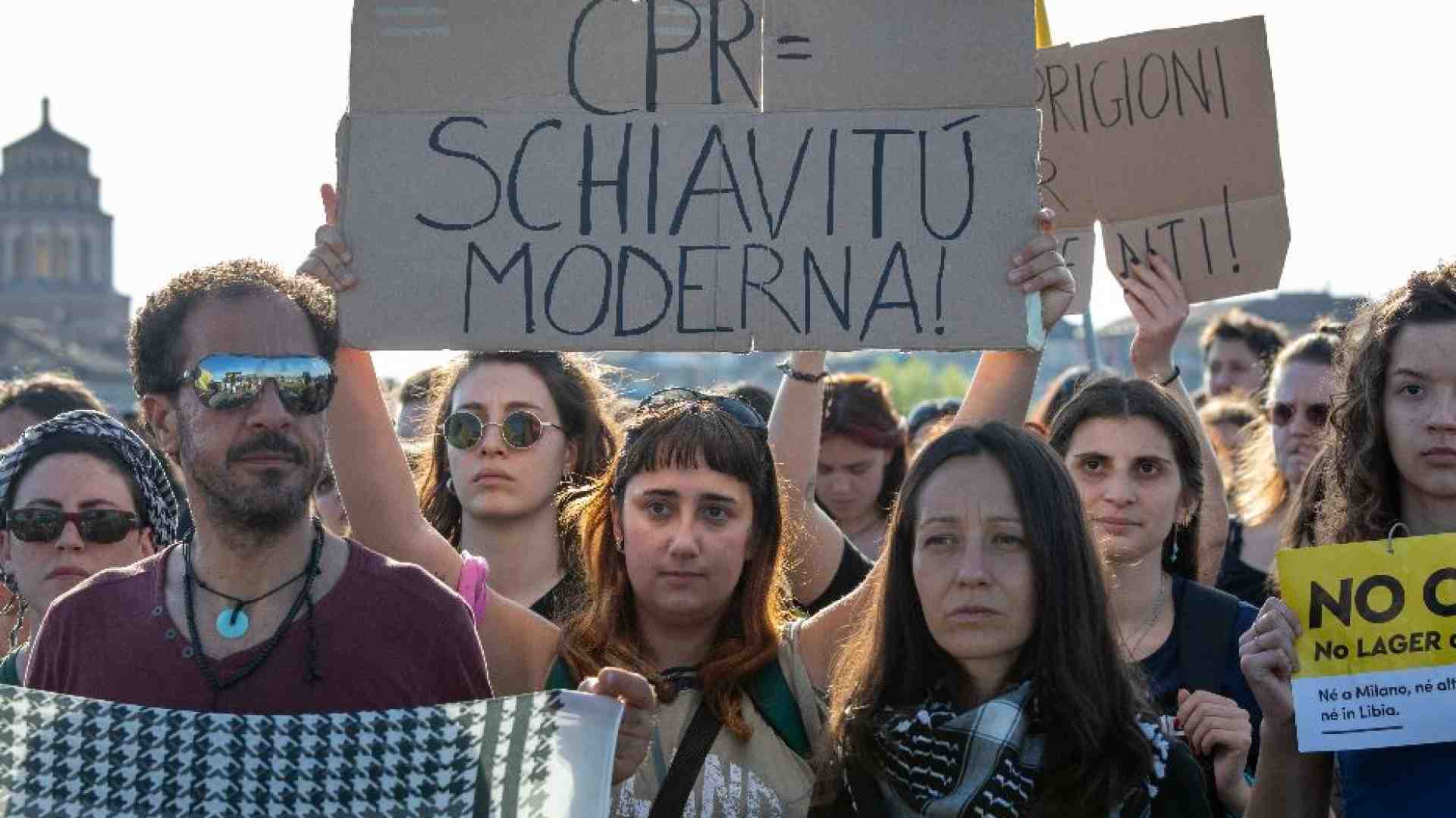 Immagine di Degrado e nessuna tutela: «I Centri di rimpatrio sono da chiudere»