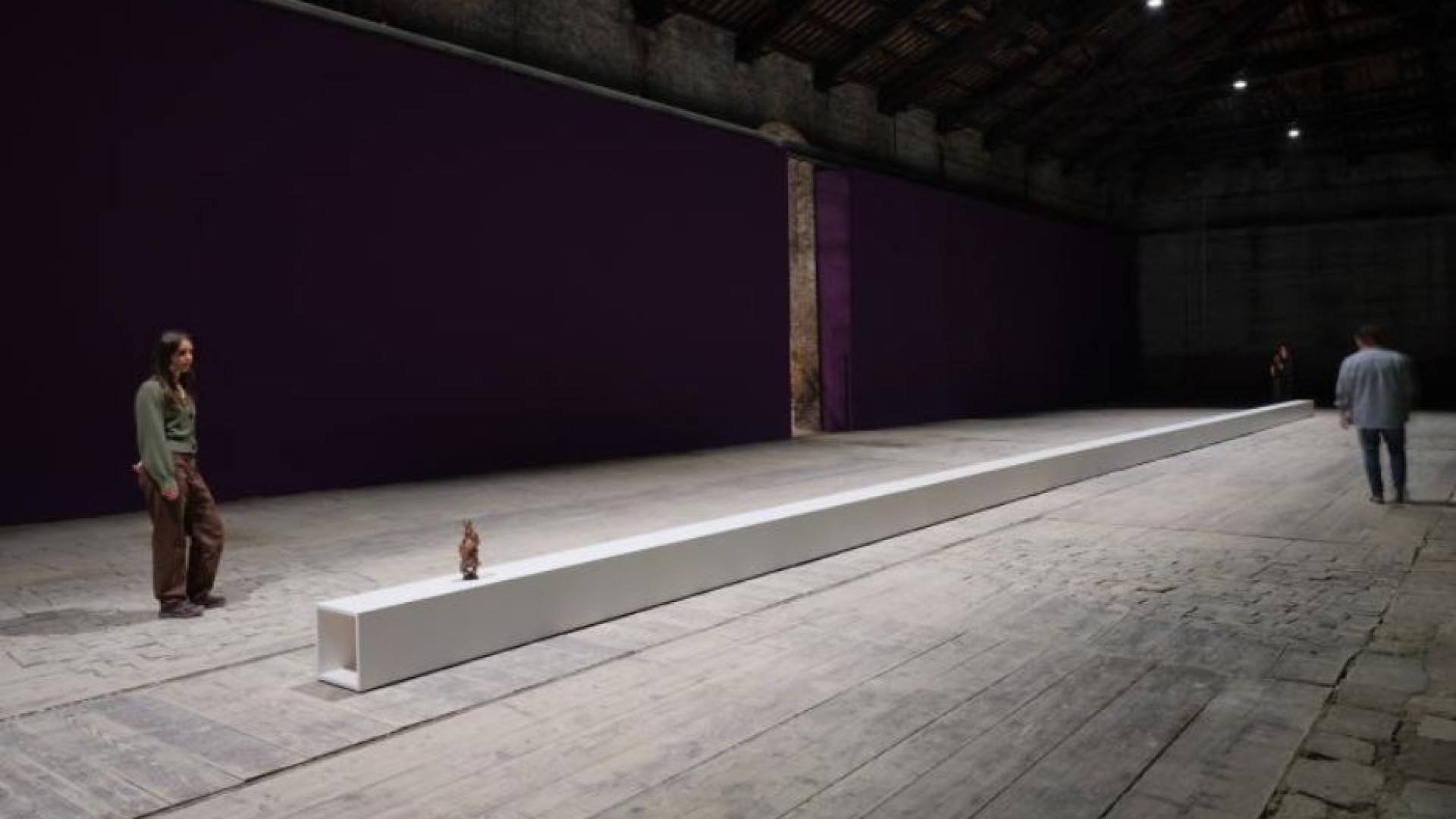 Immagine di Non solo occhi: una Biennale da toccare e da annusare