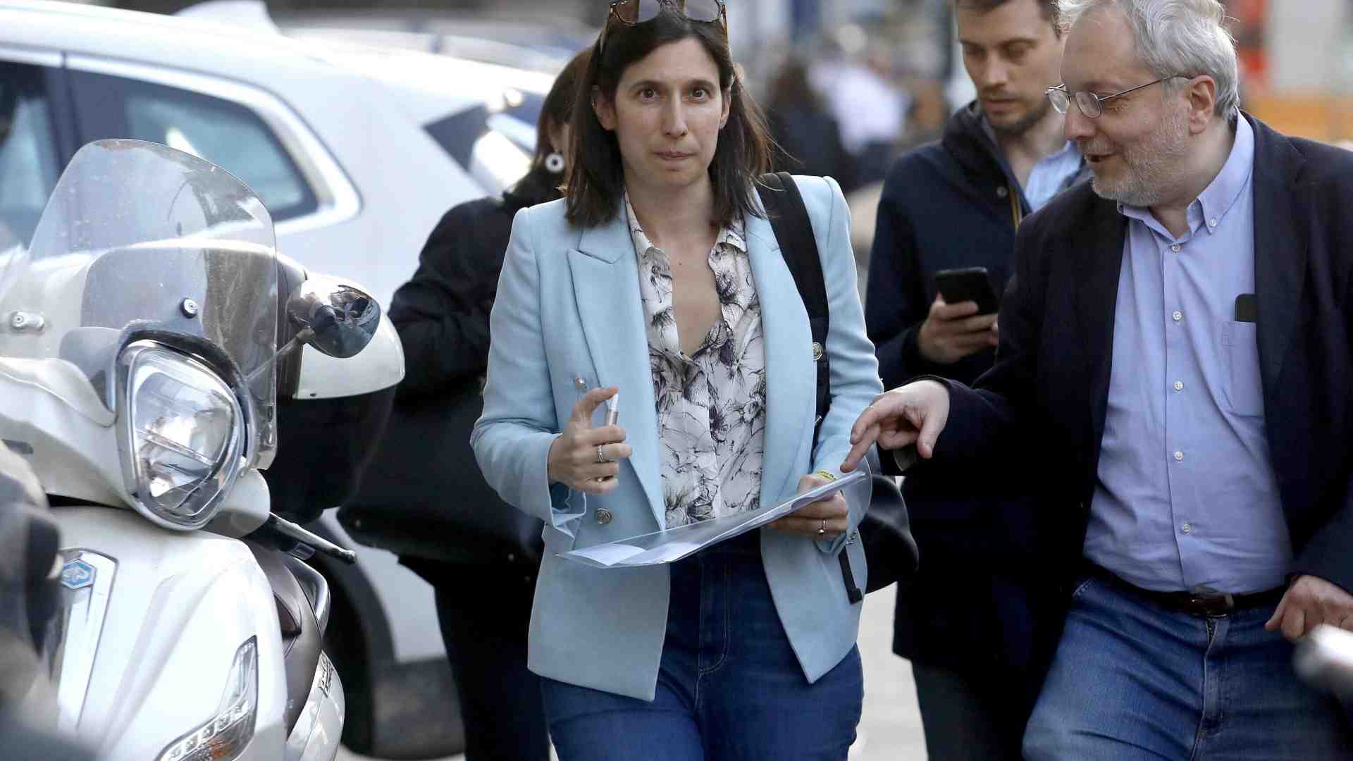 Immagine di Ma Elly dov’è? I candidati la cercano, lei si ritrae e rinvia ogni decisione sulle liste