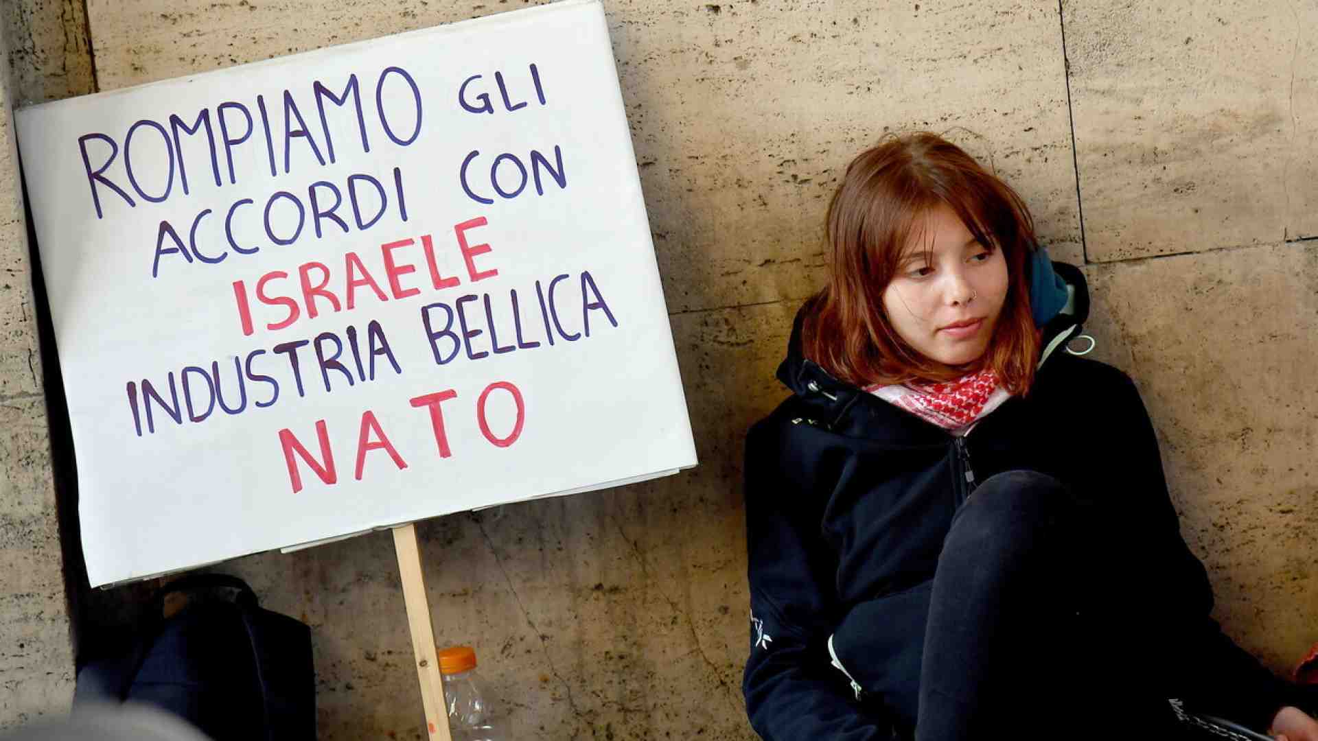 Immagine di I giovani iraniani vorrebbero la libertà, i collettivi la polizia morale