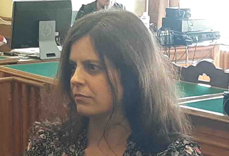 Ilaria Salis accetta la candidatura con Avs: oggi la firma in carcere a Budapest