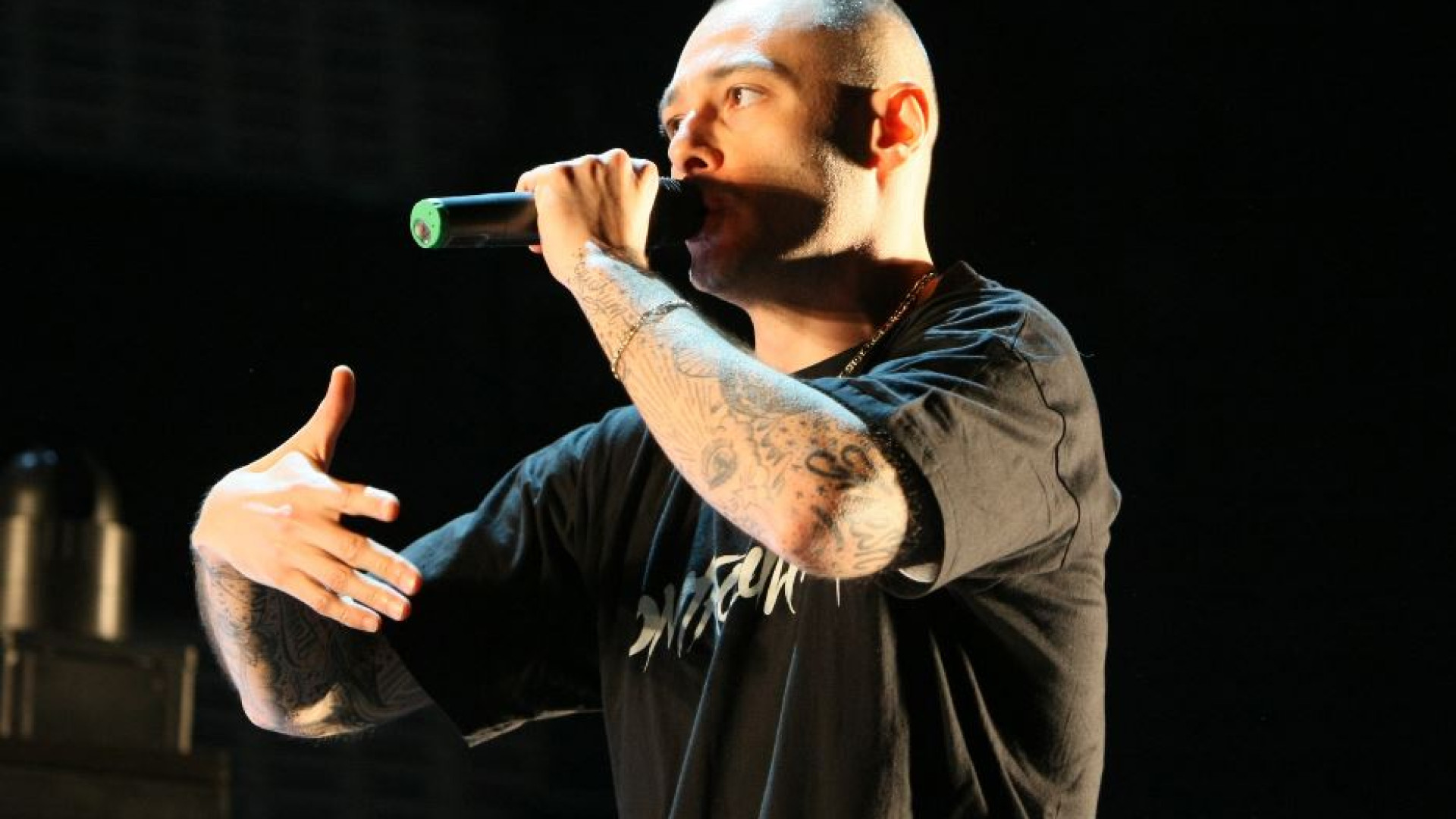 Immagine di Dai testi impegnati ai soldi a tutti i costi: come s'è svuotato il rap