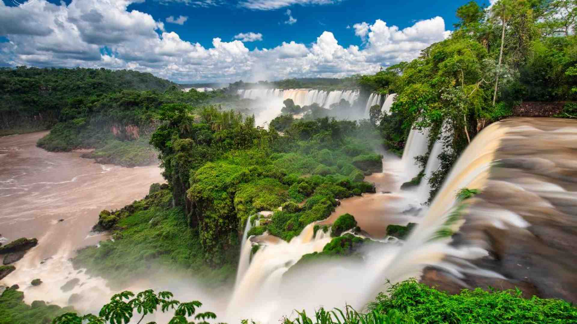 Immagine di Cascate di Iguazù: la forza della natura tra Brasile e Argentina