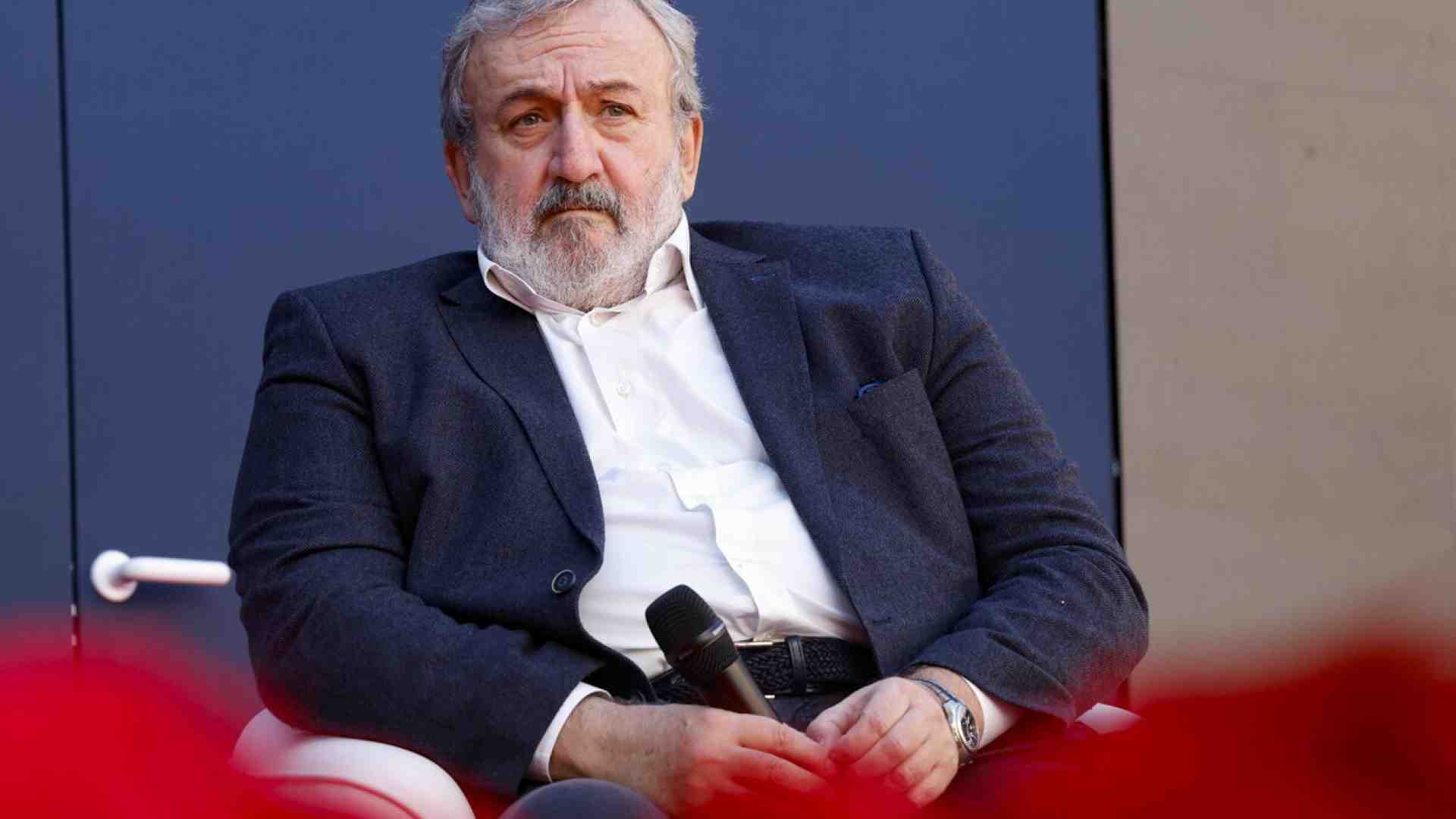 Immagine di Che ruolo potrebbe avere Azione per far cadere Emiliano in Puglia