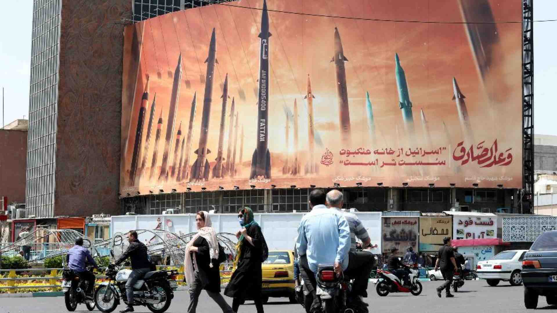 Immagine di Equilibri fragili. Perché la tregua con l'Iran non è la fine della crisi