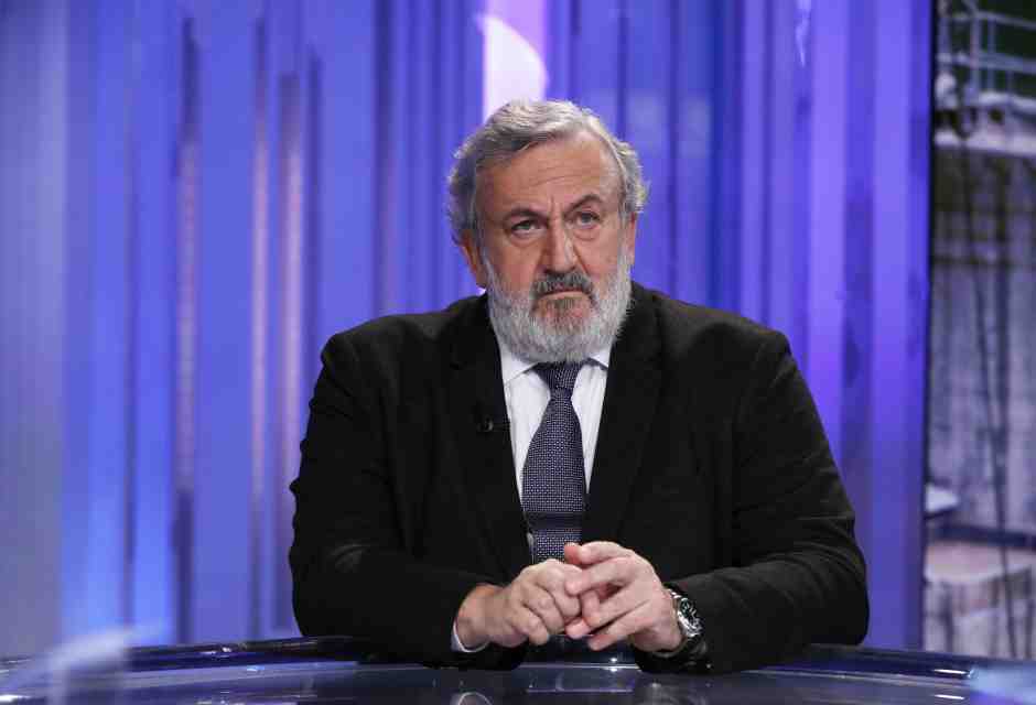 Il centrodestra in Puglia chiede la mozione di sfiducia per la giunta Emiliano