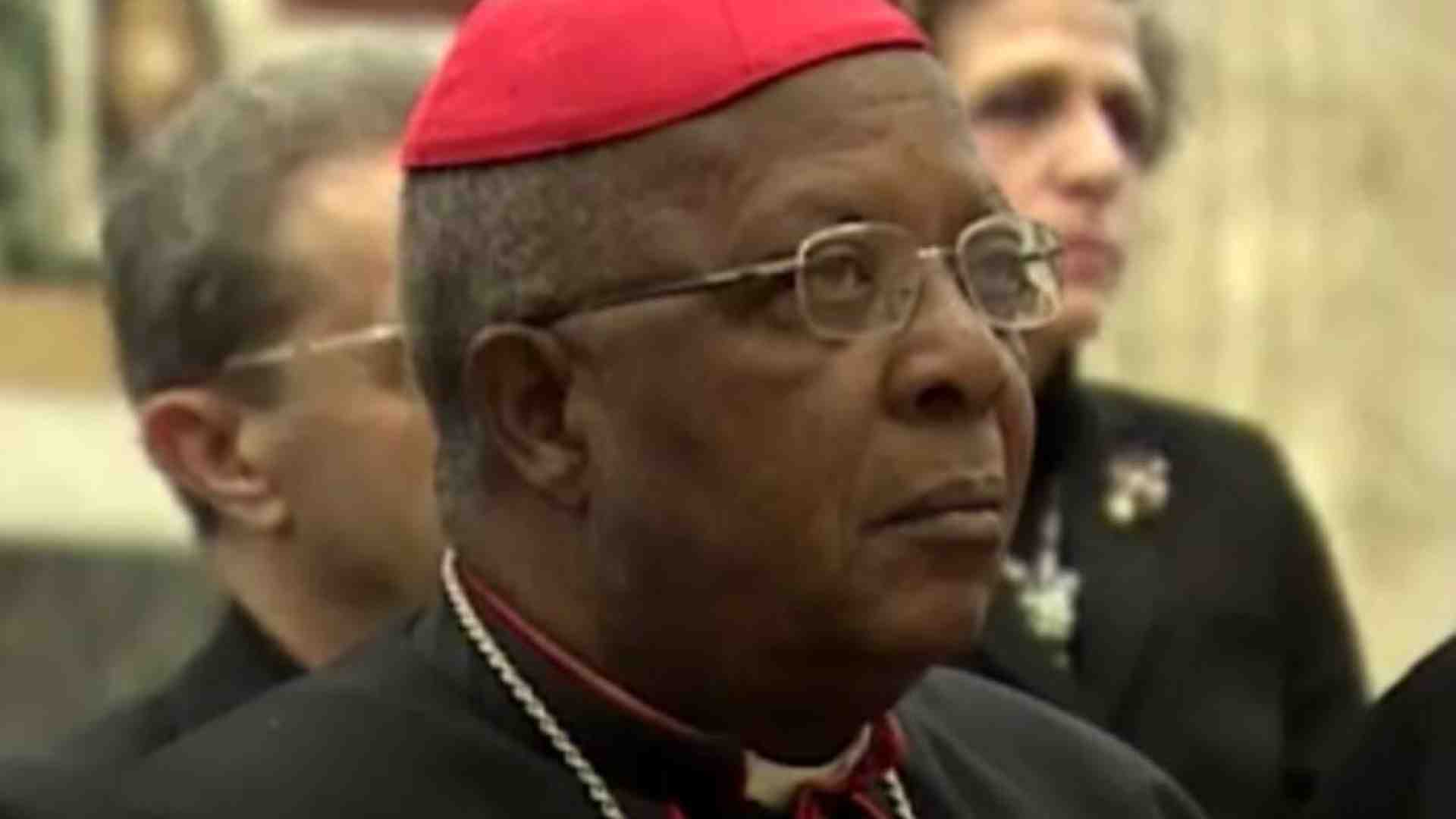 Immagine di Cambia la data di nascita di Njue: potrà entrare in Conclave fino al 2026