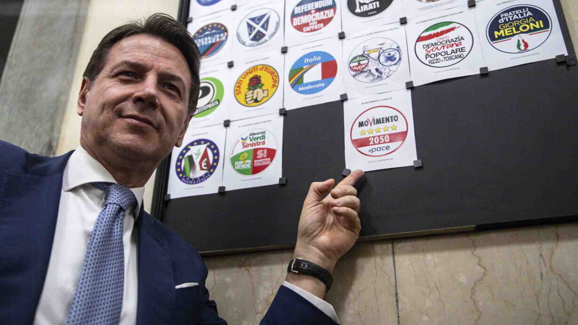 Immagine di Le europarlamentarie del M5s, tra vecchie conoscenze e amici. È sempre più il partito di Conte