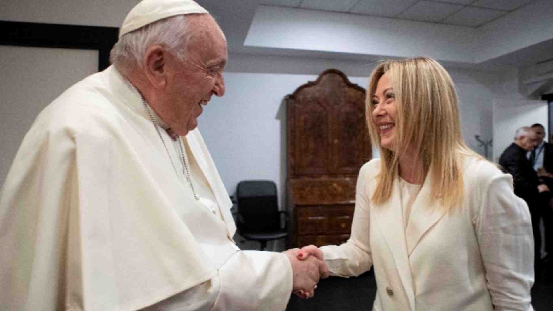 Immagine di Il Papa andrà al G7: Francesco interverrà sull'intelligenza artificiale