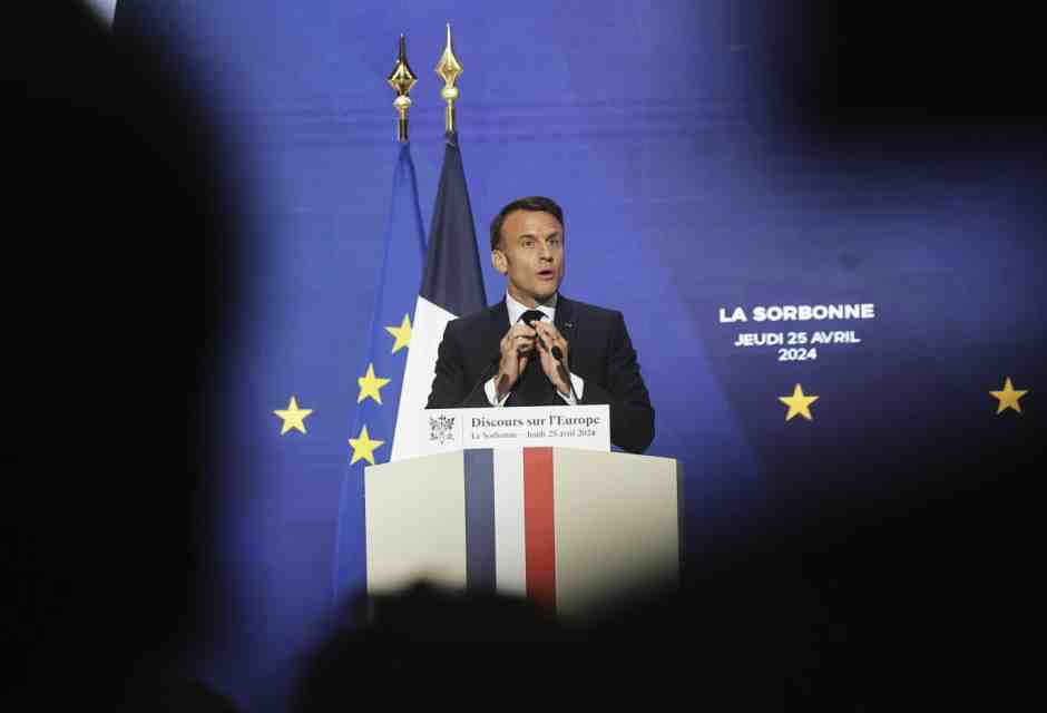 Macron rilancia se stesso e l'Europa potenza