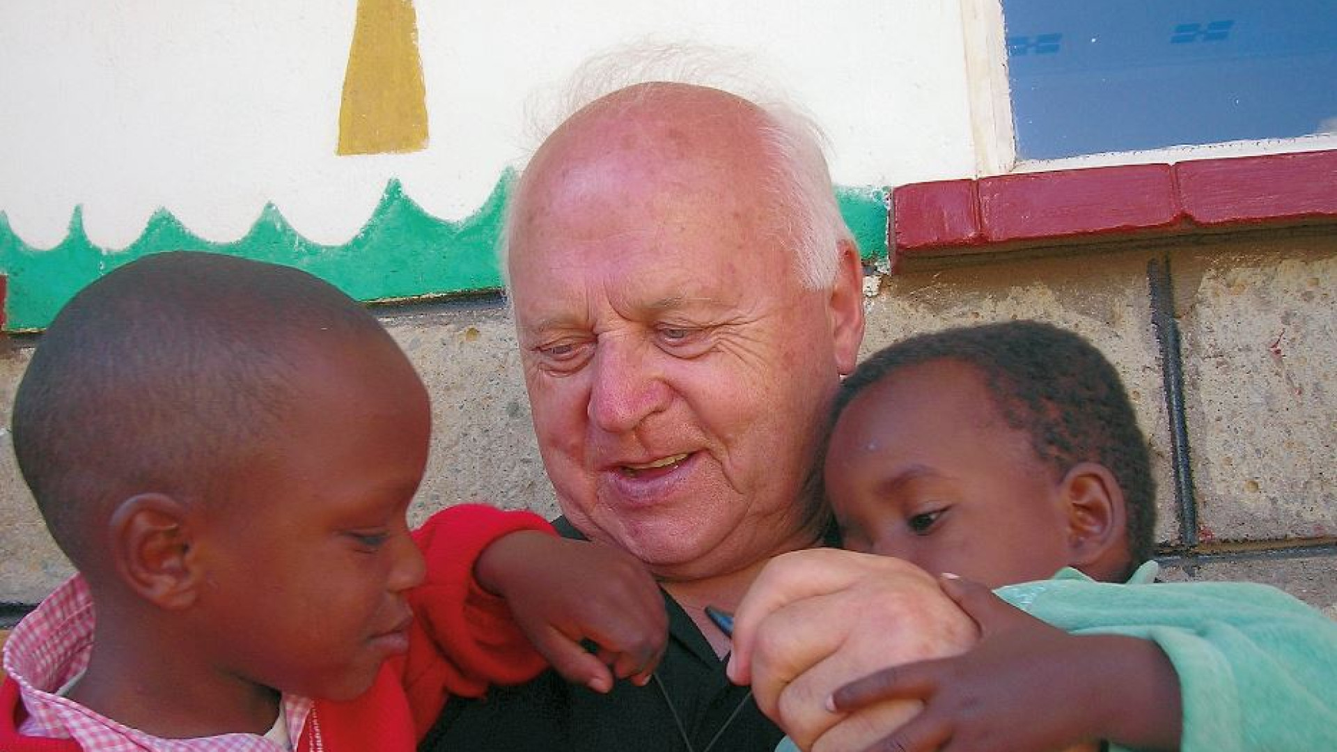Immagine di Addio ad Angelo Cavagna, prete operaio e padre dell'obiezione di coscienza