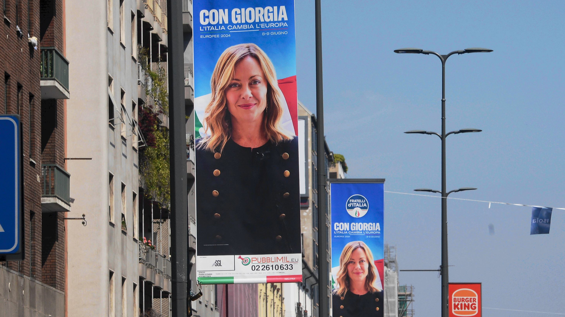 Immagine di Meloni lancia la sfida: sulla scheda scrivete solo Giorgia