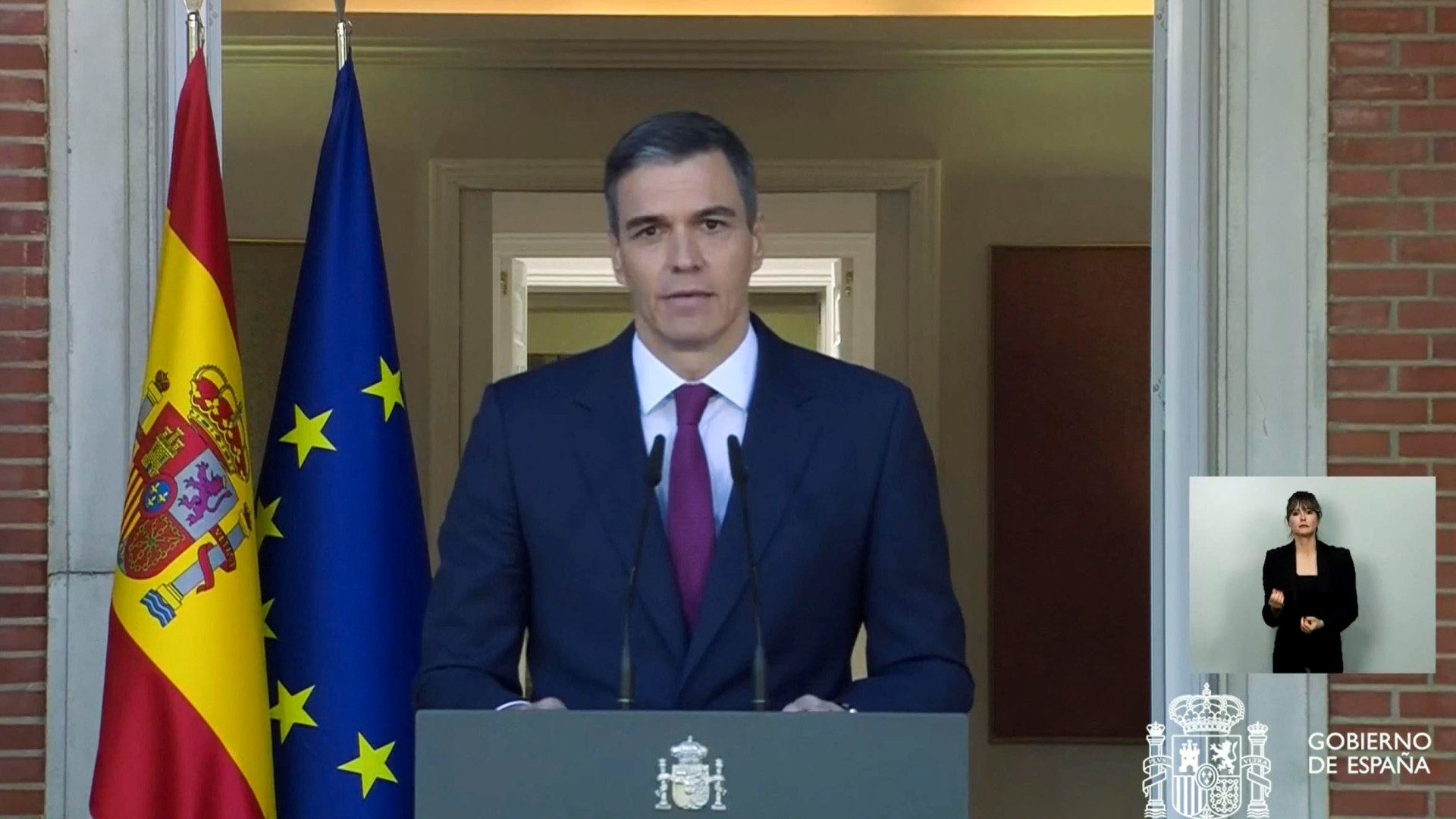 Immagine di Sánchez non cede: «Mostriamo al mondo come si difende la democrazia»