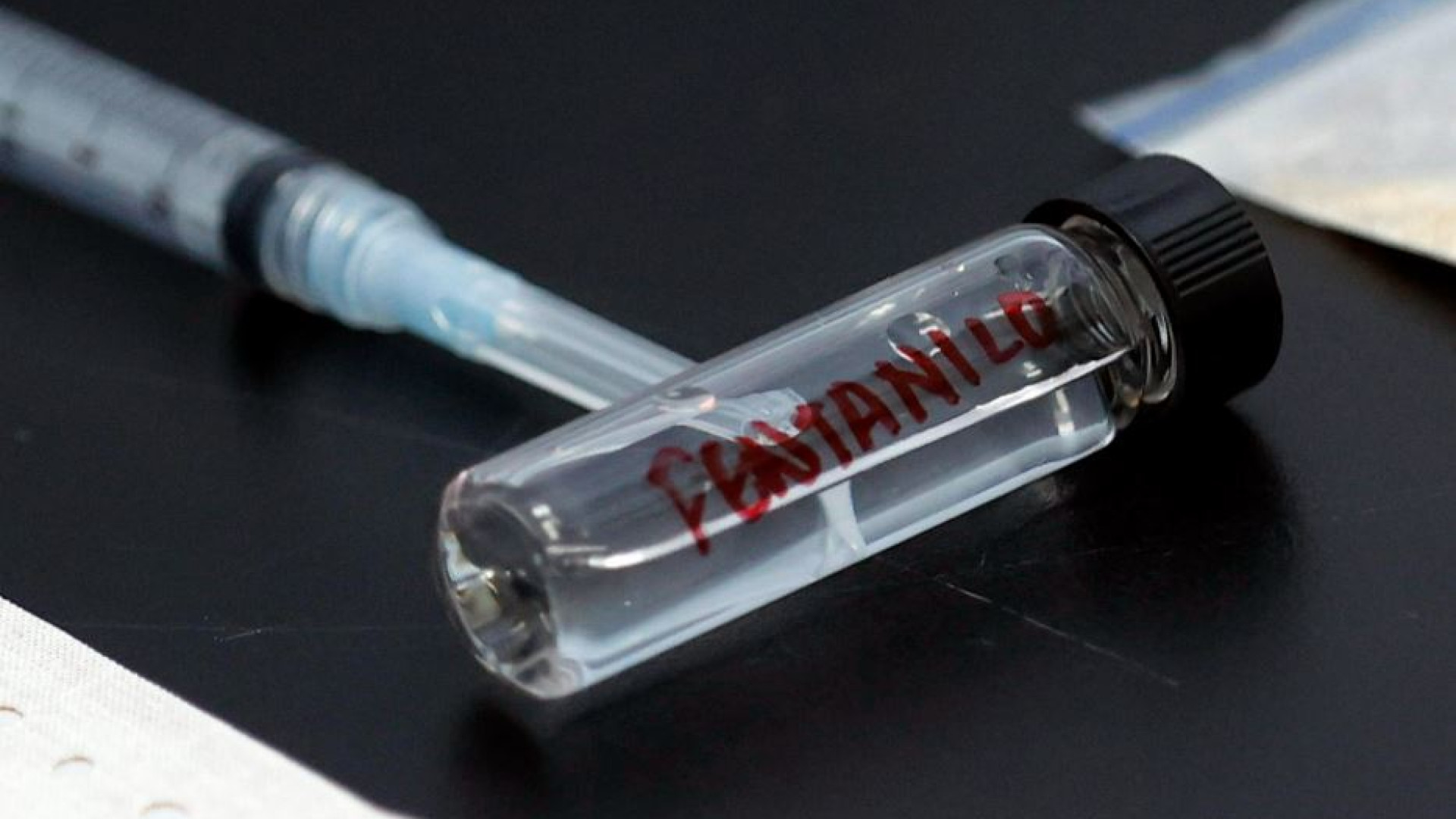 Immagine di Fentanyl nell'eroina da strada, scatta l'allerta in Italia. Che cosa vuol dire