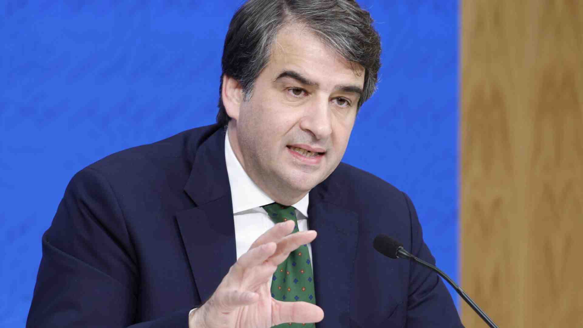 Immagine di Con il dl Coesione, in un colpo, il ministro factotum toglie poteri alle regioni e a Salvini