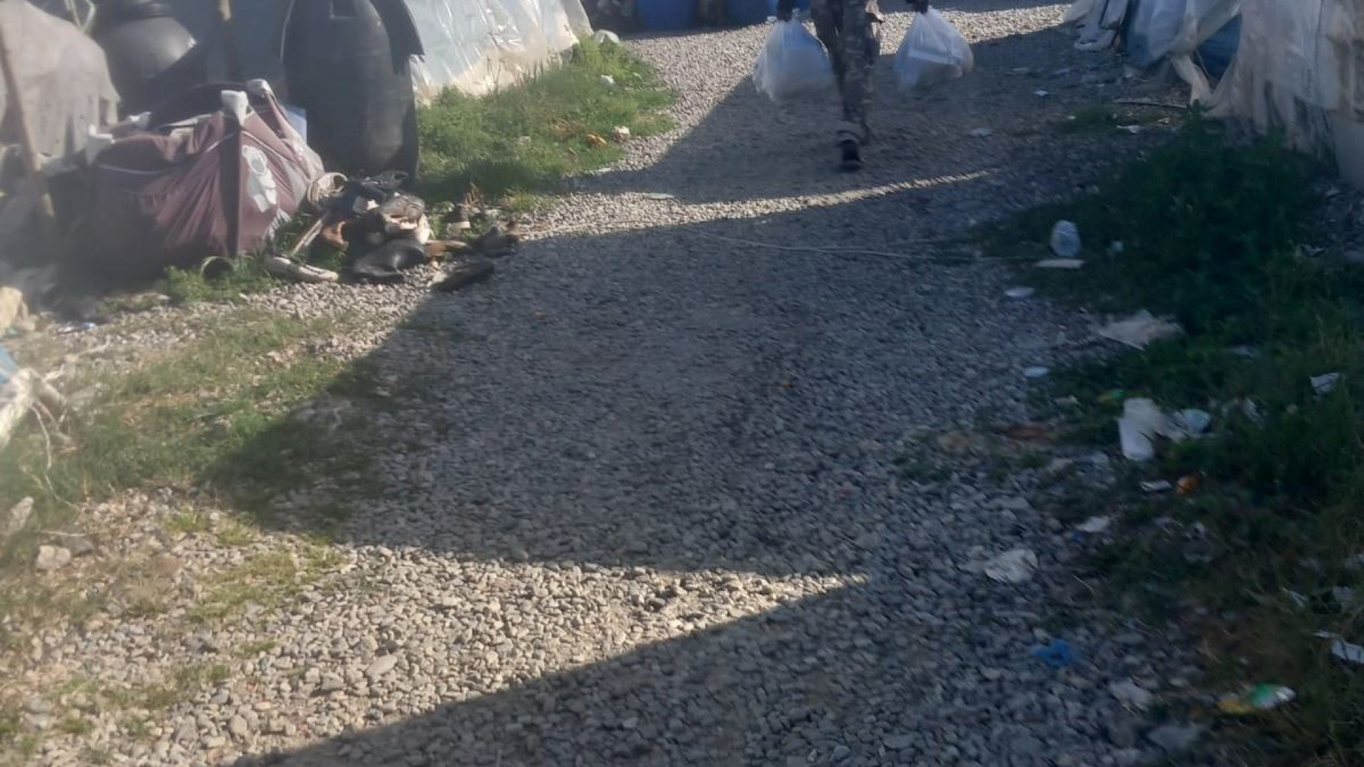 Immagine di Viaggio nel ghetto dei braccianti. Un racket pure per l'acqua calda