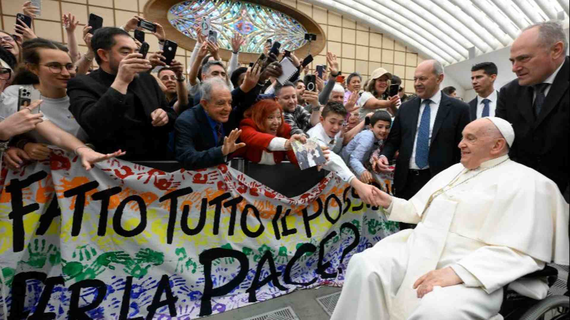 Immagine di Il Papa: basta investire nelle armi, è terribile guadagnare dalla morte