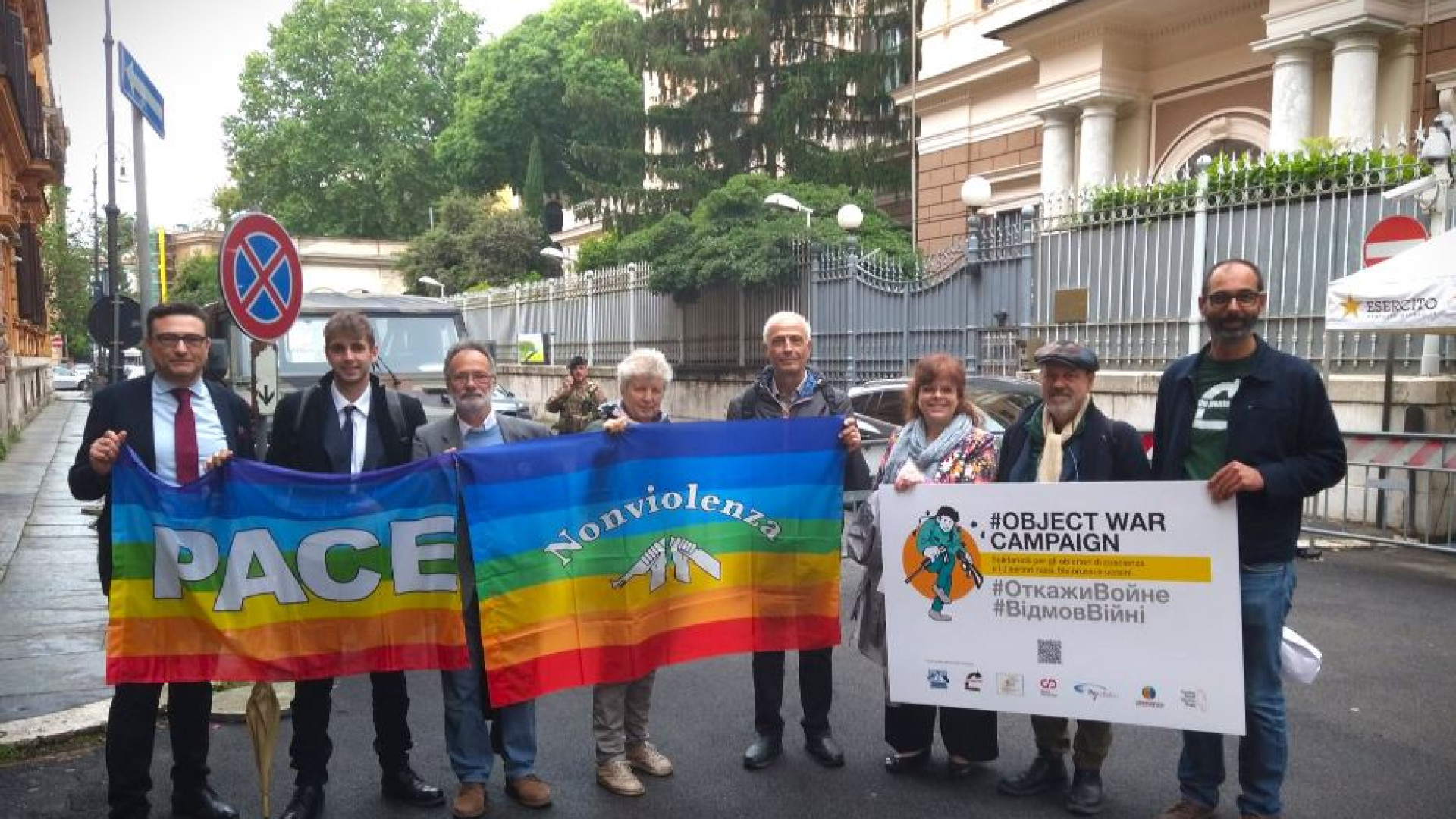 Immagine di «Dichiariamoci obiettori contro la “chiamata alle armi” del Governo»