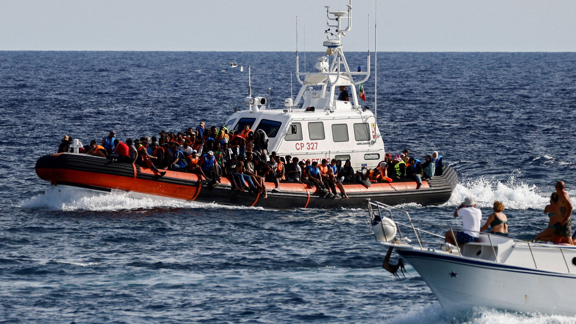 Immagine di Maria, figlia di migranti, è la prima bimba nata sull'isola dopo 51 anni