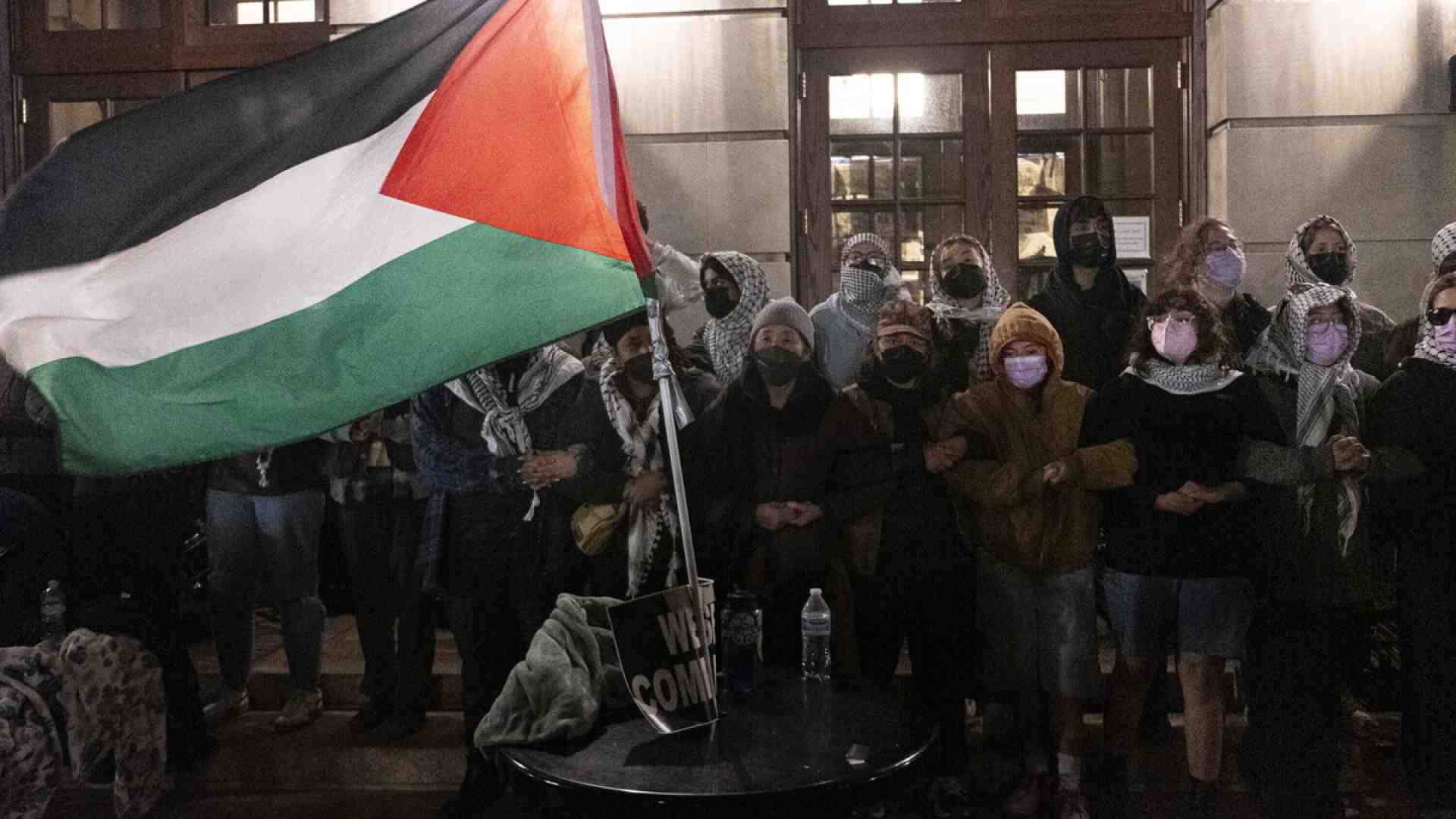 Immagine di Quelle armate della notte che agitano i campus senza raziocinio