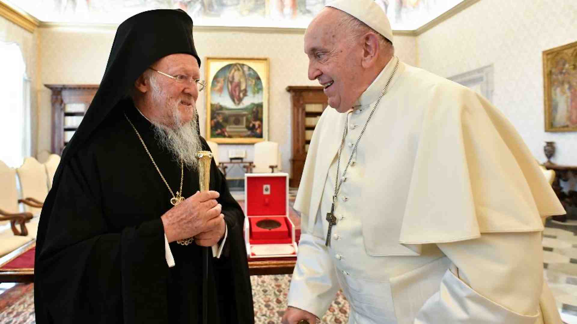 Immagine di La Pasqua ortodossa (un mese dopo). Perché i cristiani non festeggiano insieme
