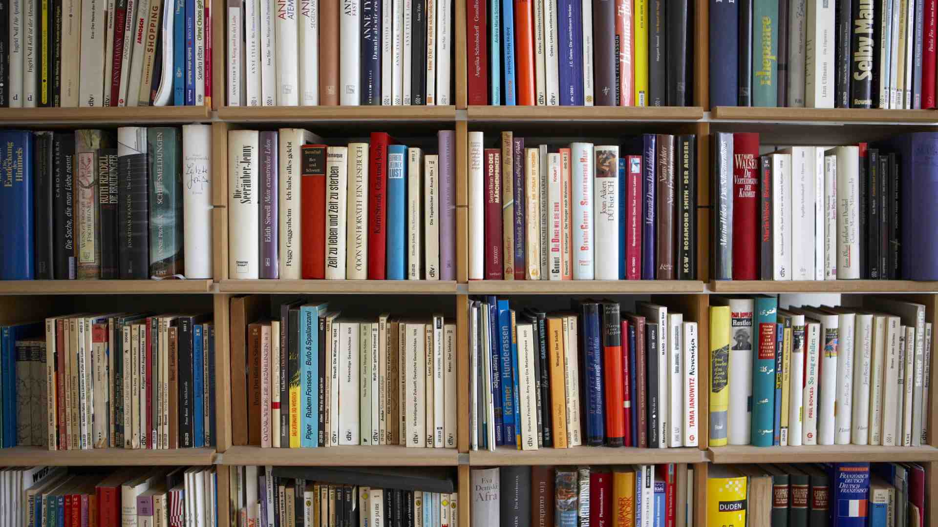 Immagine di Invisibile, invivibile: il nuovo libro di Giovanni Grasso
