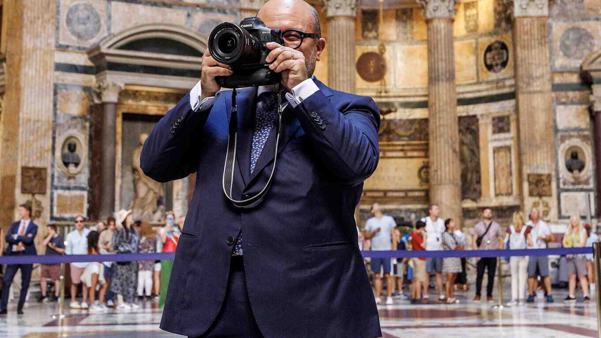 Immagine di “Destra maldestra”, il racconto della politica culturale al tempo del governo Meloni