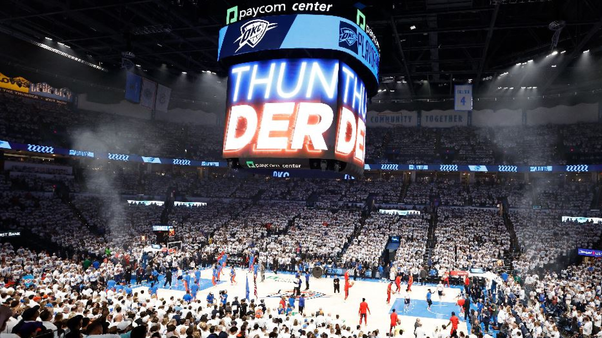 Immagine di Oklahoma City, la preghiera prima dei canestri