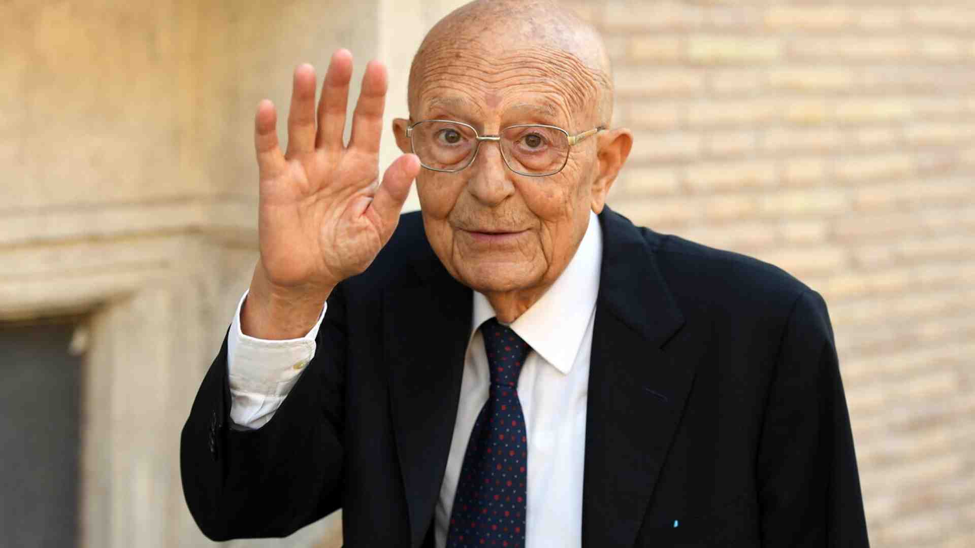 Immagine di Gianni Letta, il libro di Sabino Cassese e il discorso sul premierato che non c’è