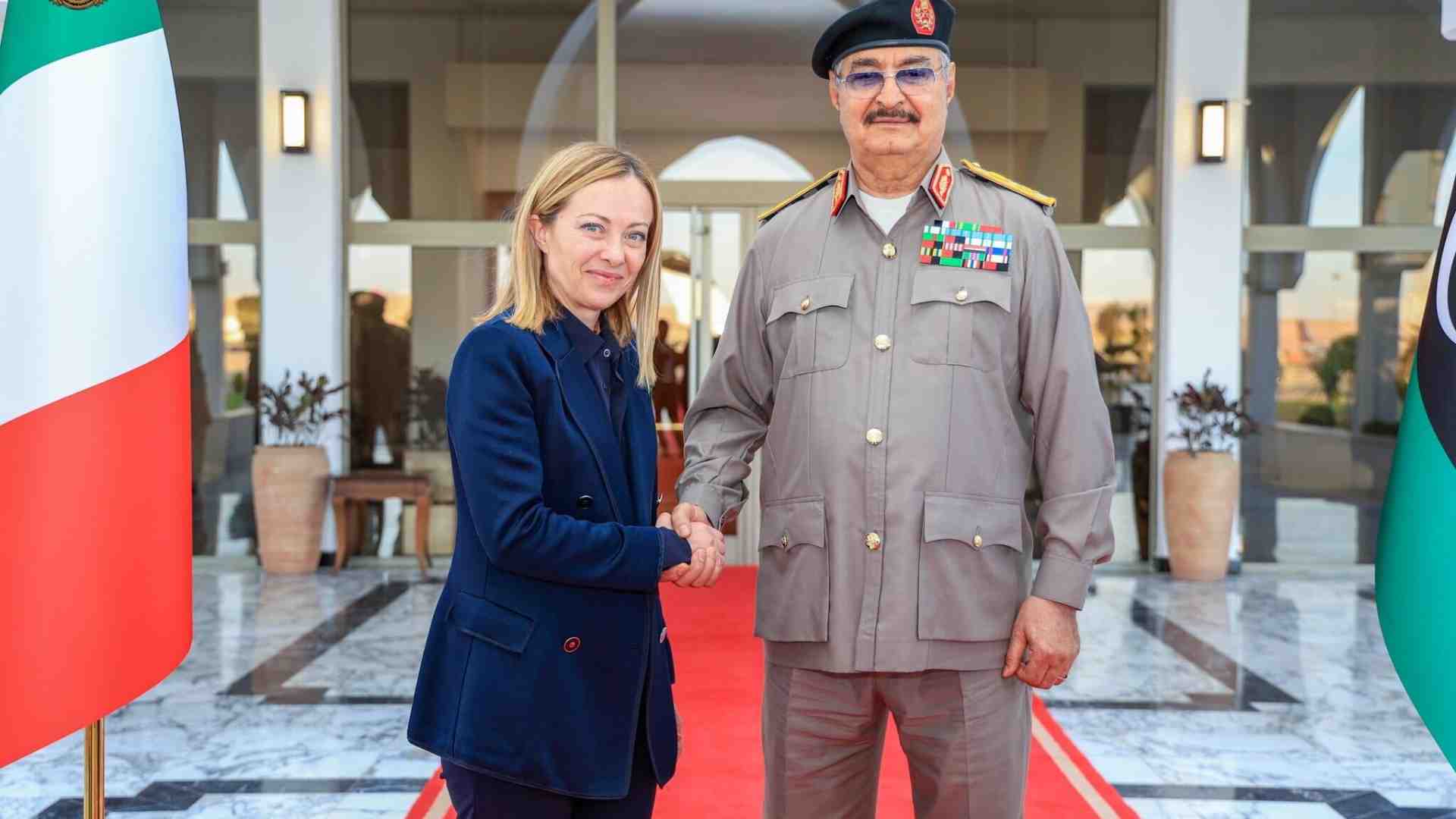Immagine di In Libia Meloni parla con tutti, Dabaiba e Haftar. Perché se non lo facciamo noi lo fanno i russi