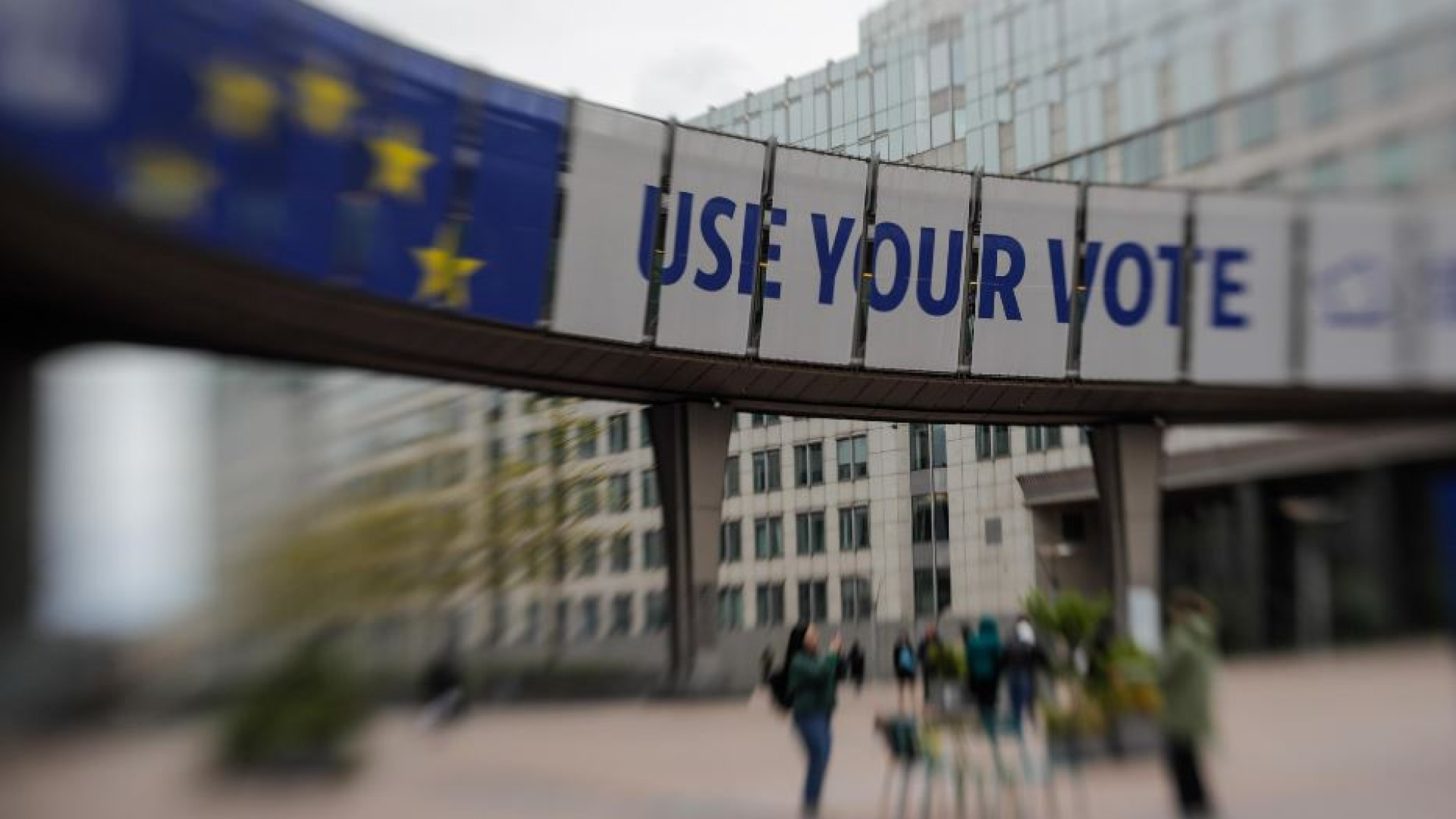 Immagine di La lettera dei vescovi: «Cara Europa, ritrova l'anima e la pace»
